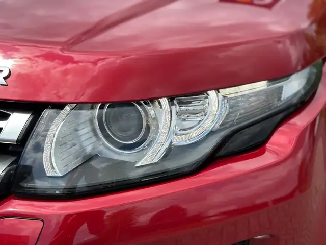 Land Rover Range Rover Evoque view 4