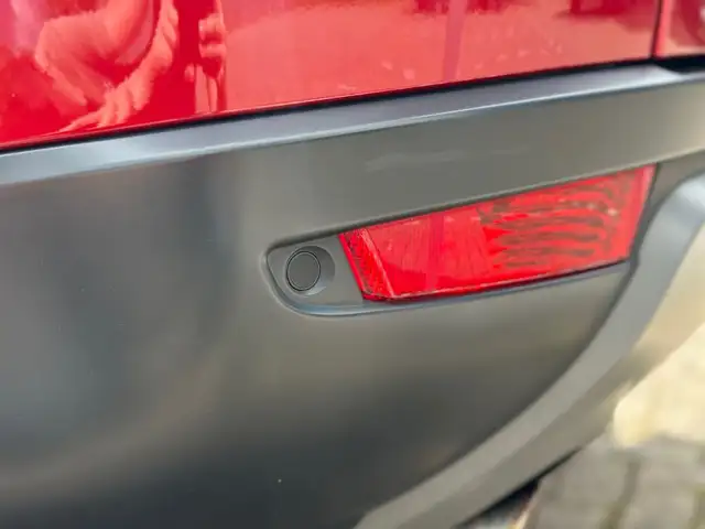 Land Rover Range Rover Evoque view 9