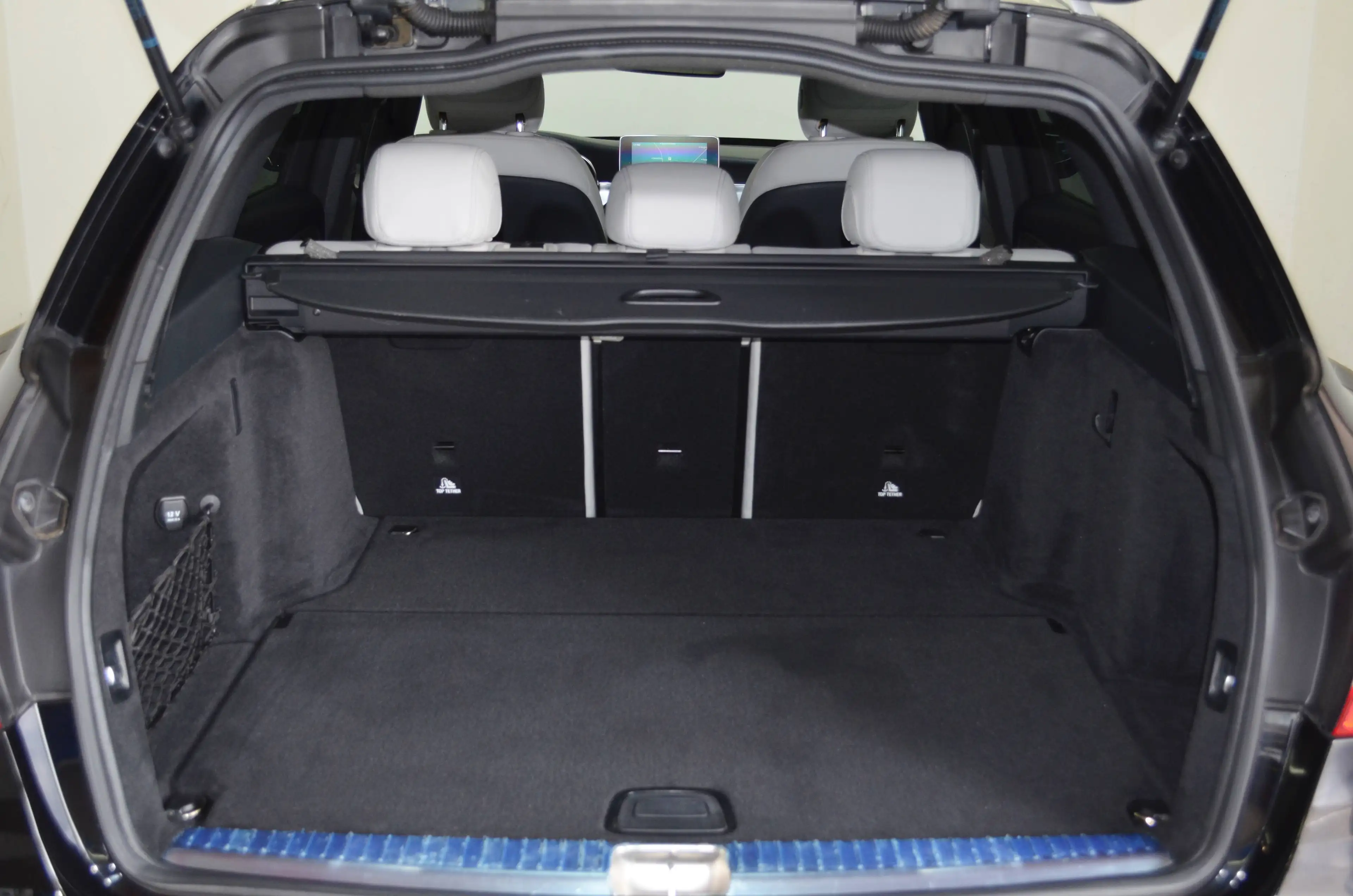 Mercedes-Benz C 400 T 7G 4M AMG-LINE"AIRMATIC"AHK"DTR+"MMY"RK"MBEAM"19 ZOLL" — photo 12