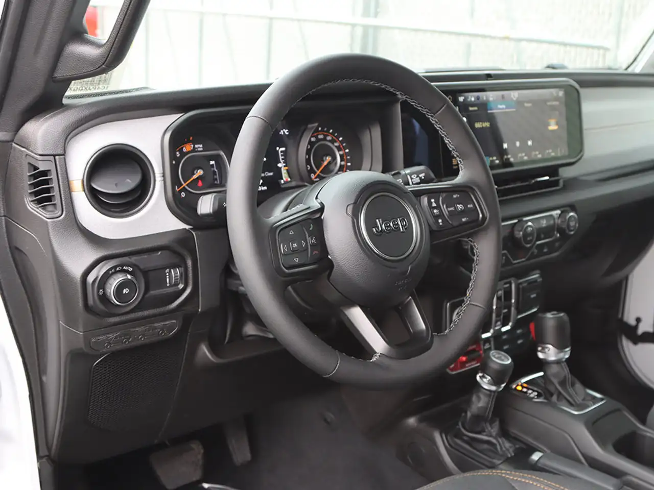 Jeep Wrangler снимка Jeep Wrangler