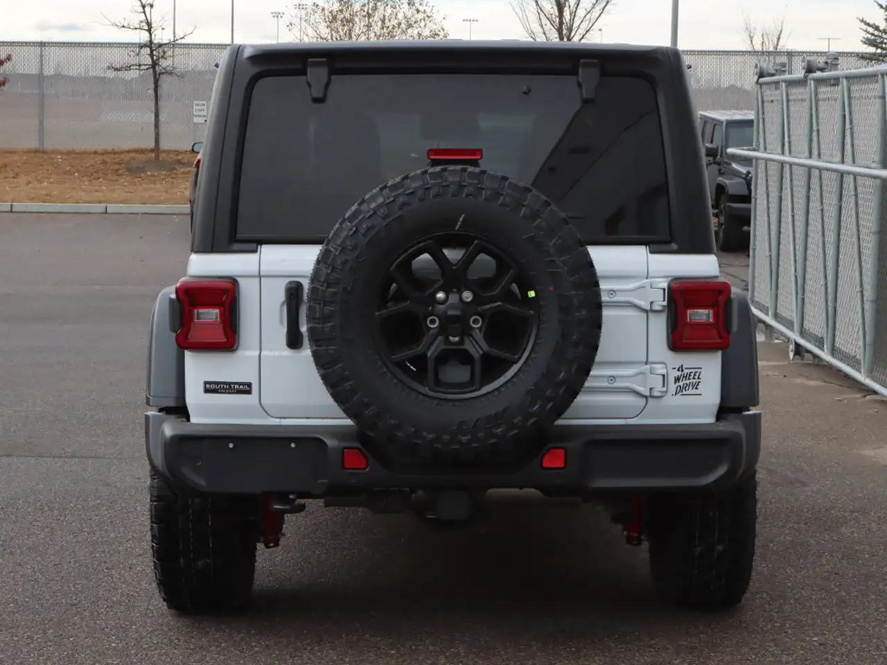 Jeep Wrangler снимка Jeep Wrangler