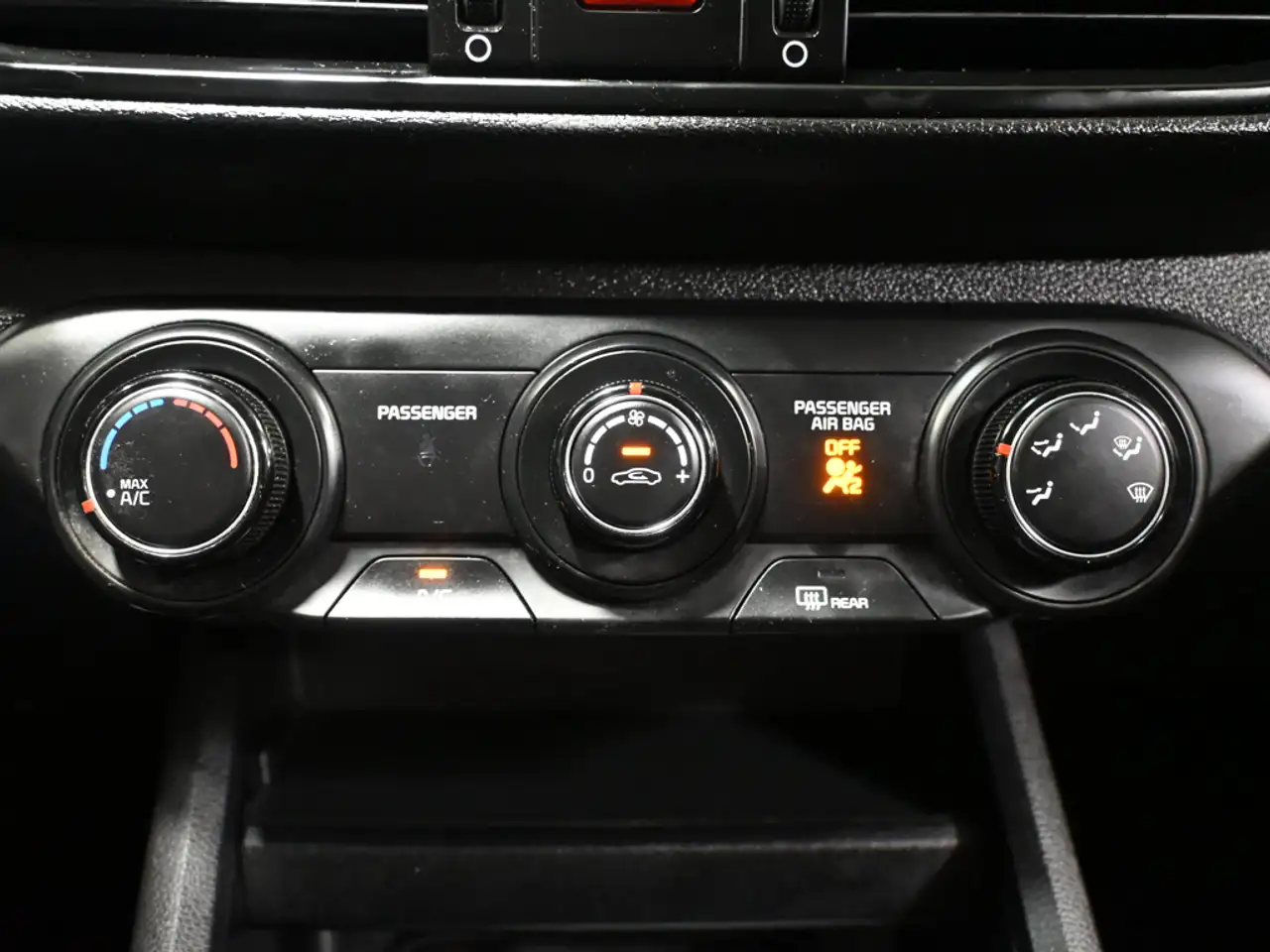 Kia Forte снимка Kia Forte