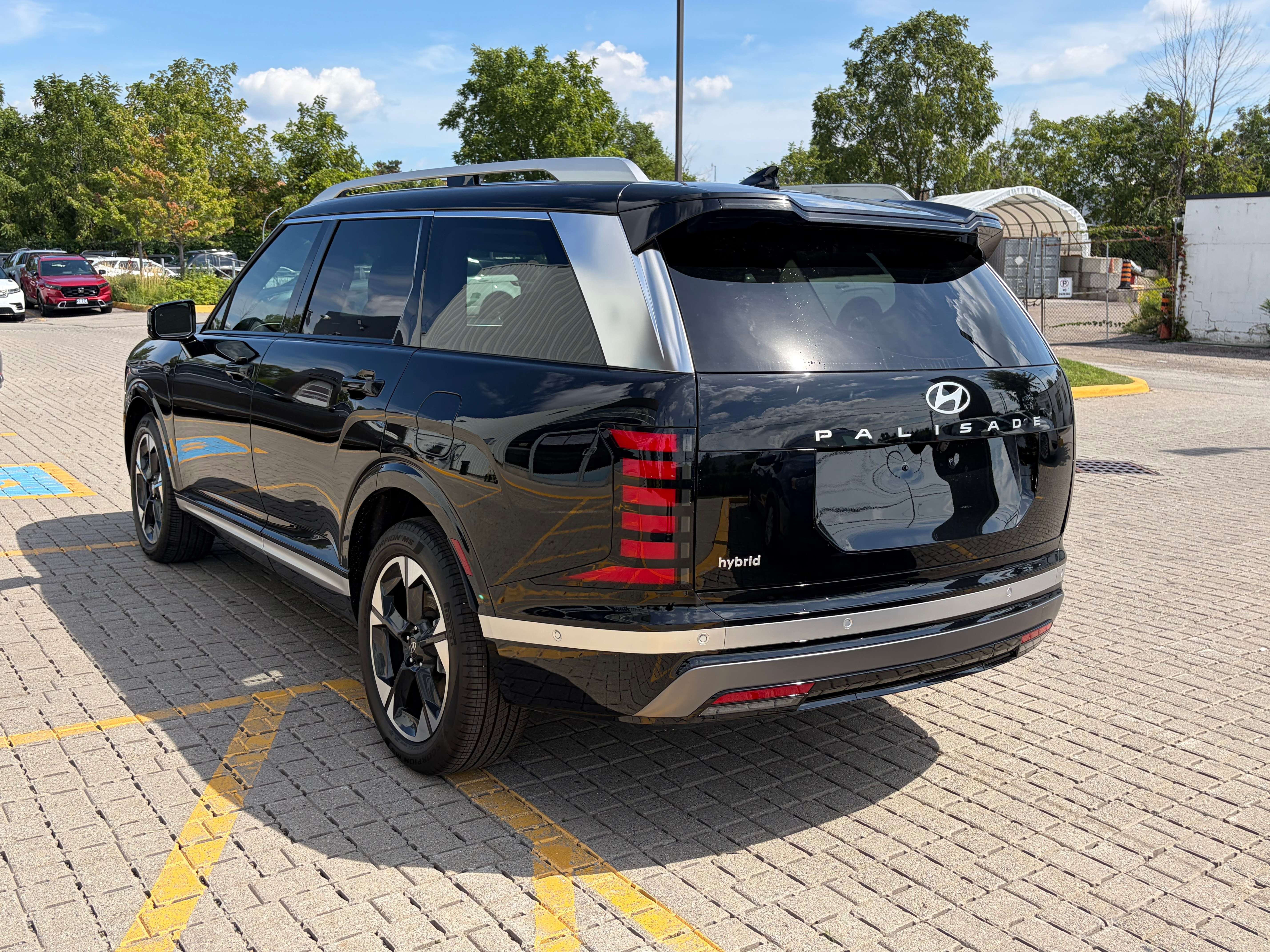 2026 Hyundai Palisade Luxury 8-Passenger AWD — photo 1