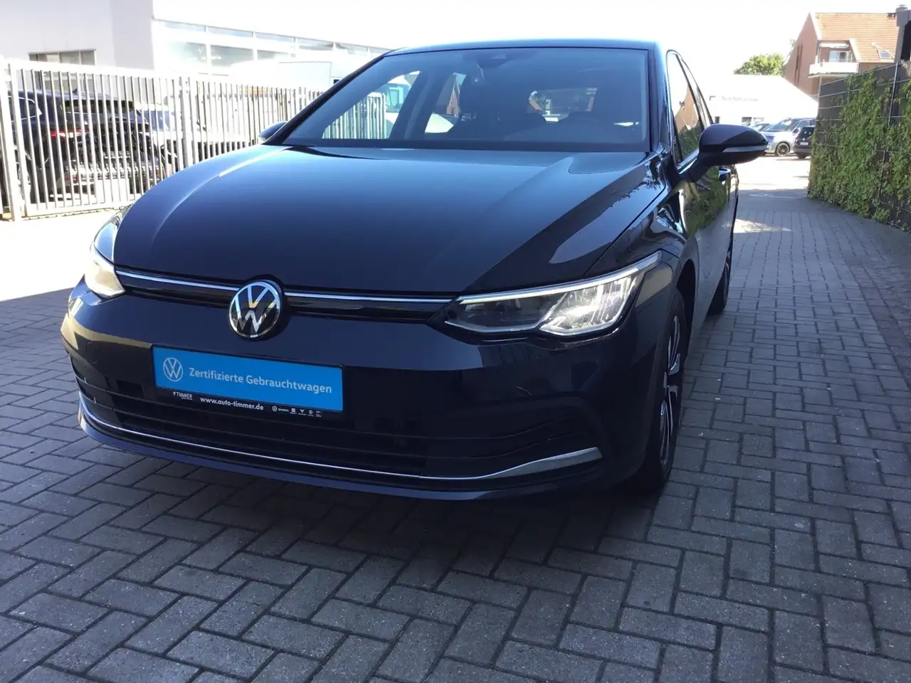 Volkswagen Golf VIII 1.5 eTSI DSG ACTIVE +LED +ACC +VIRTUAL +NAVI, миниатюра 7