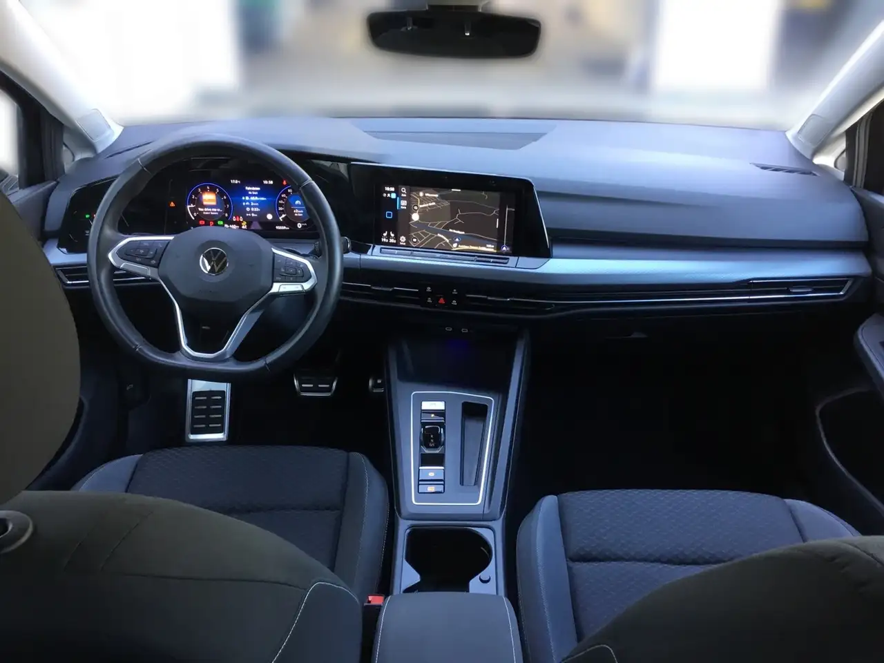 Volkswagen Golf VIII 1.5 eTSI DSG ACTIVE +LED +ACC +VIRTUAL +NAVI, миниатюра 11