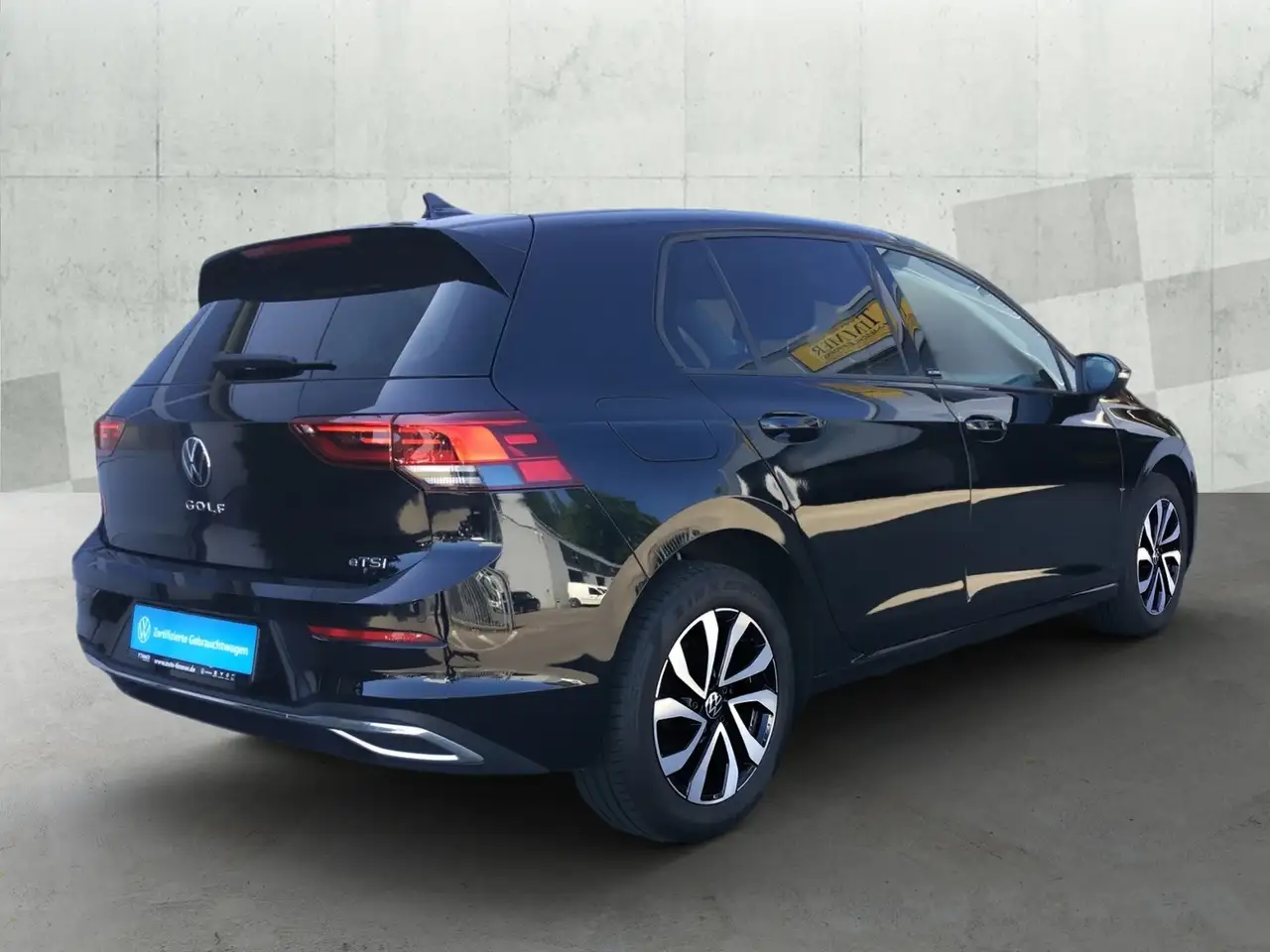 Volkswagen Golf VIII 1.5 eTSI DSG ACTIVE +LED +ACC +VIRTUAL +NAVI, миниатюра 5