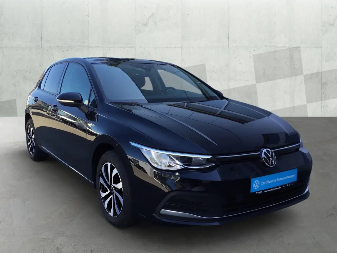 Volkswagen Golf VIII 1.5 eTSI DSG ACTIVE +LED +ACC +VIRTUAL +NAVI, миниатюра 4