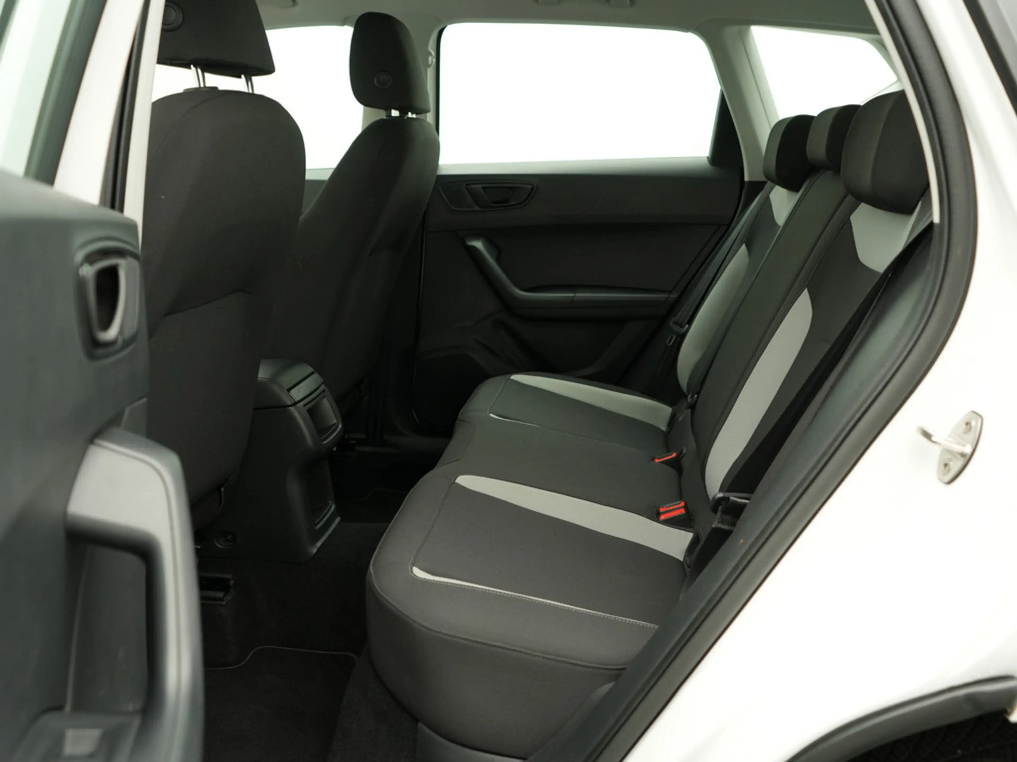 SEAT Ateca VIRT CARPLAY LED PDC KLIMA — photo 7