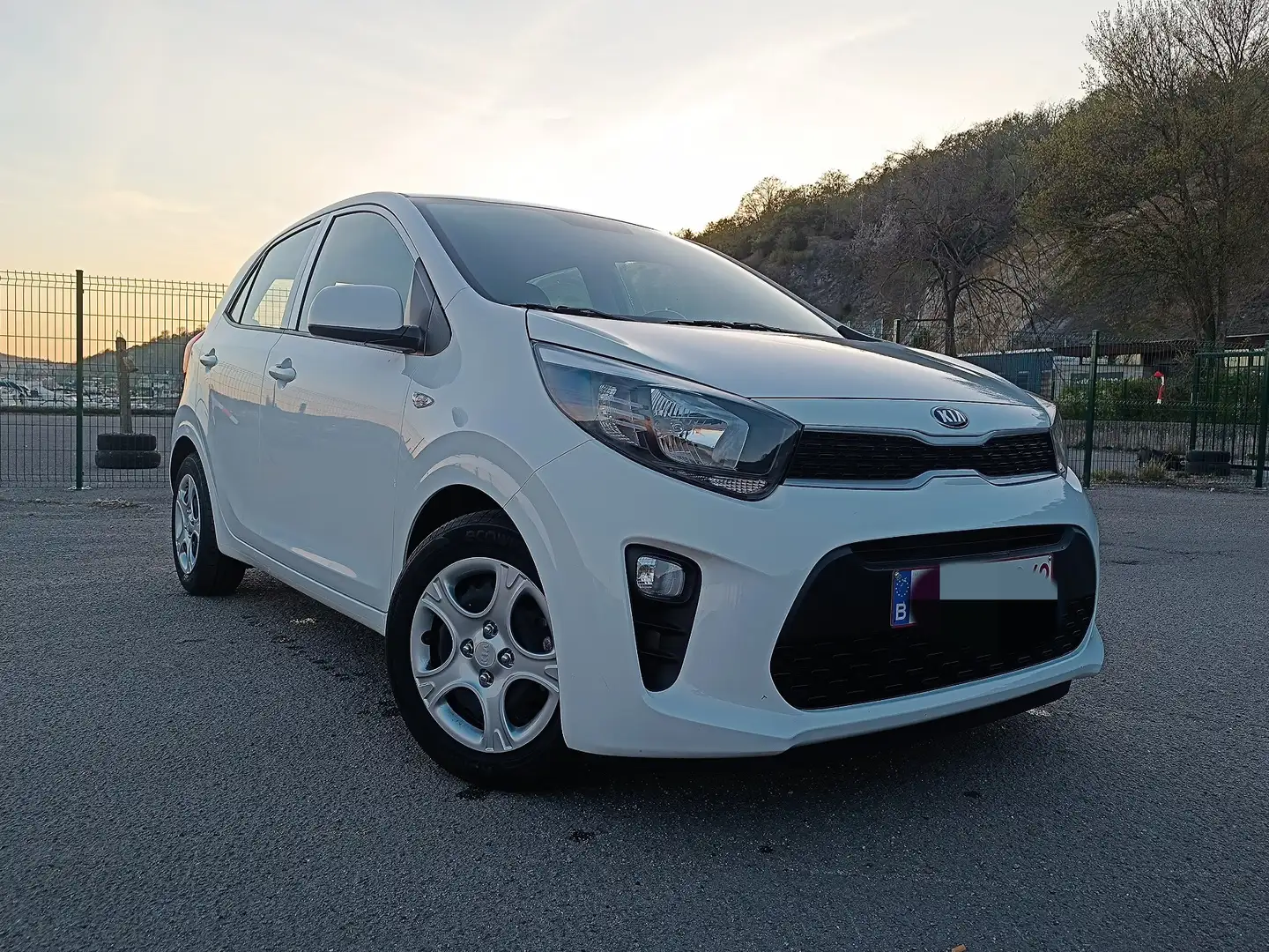 Kia Picanto 1.0 essence NEUVE!!! - 1