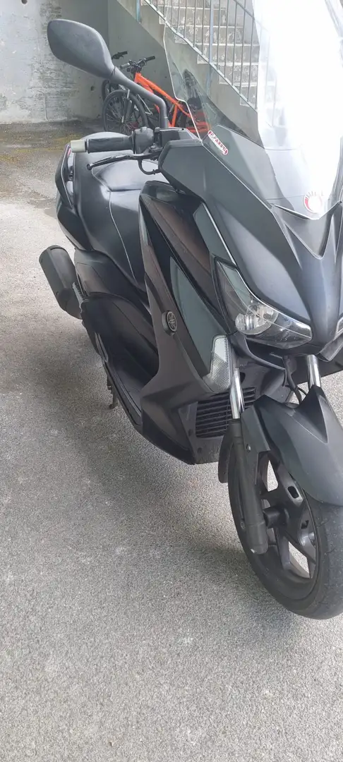 Yamaha X-Max 250 Чорний - 2
