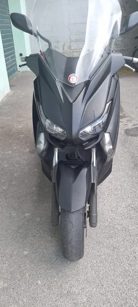 Yamaha X-Max 250 Чорний - 1
