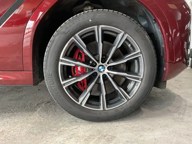 BMW X6 view 12
