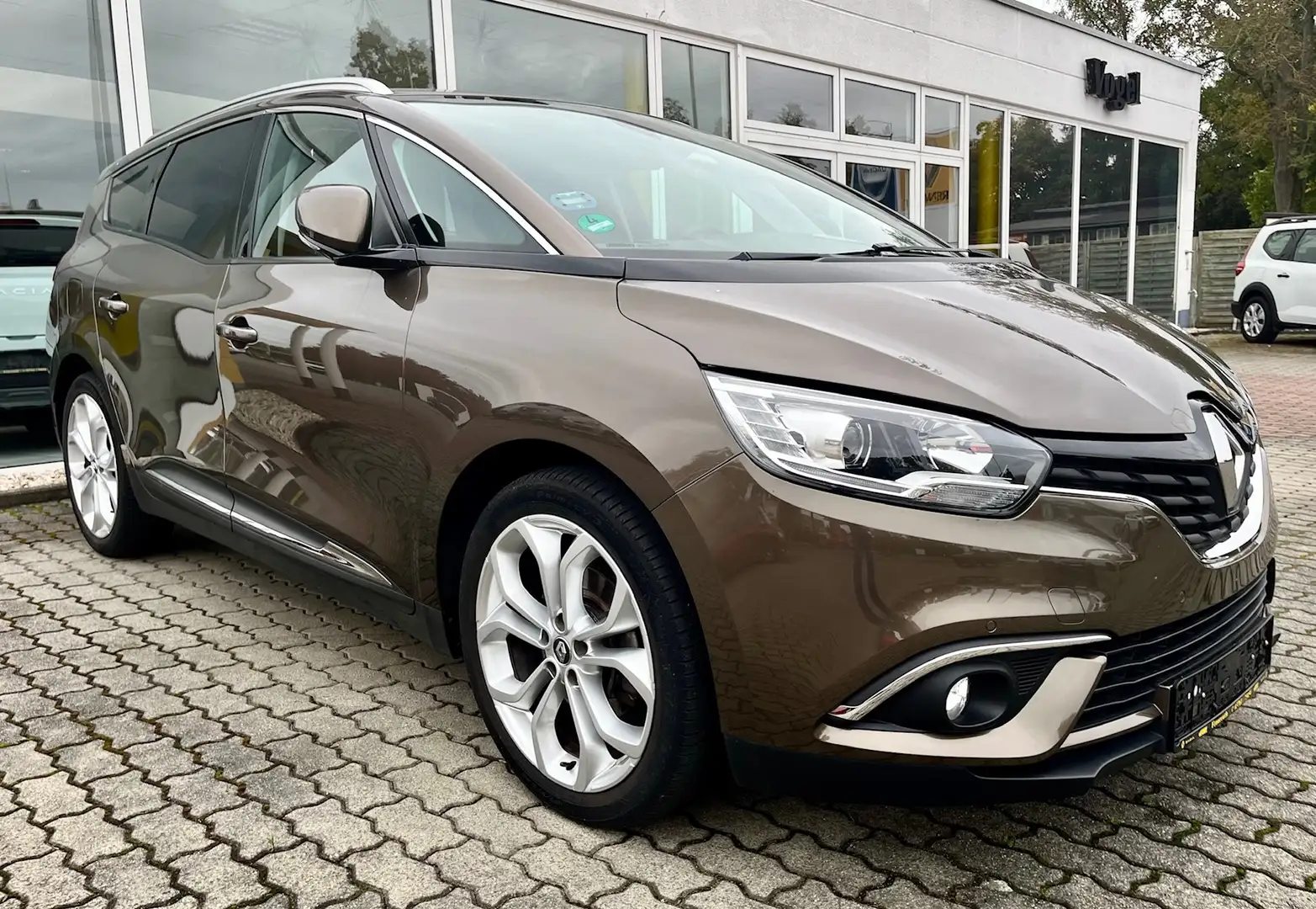Renault Grand Scenic Scenic ENERGY TCe 115 EXPERIENCE Braun - 1