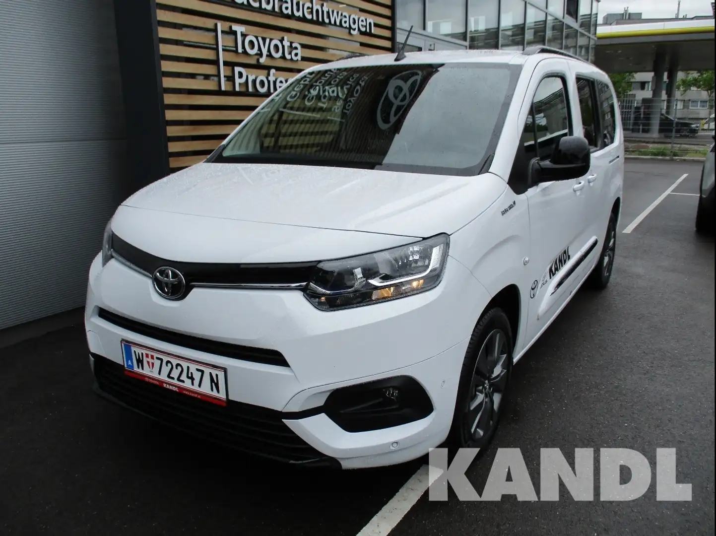 Toyota Proace City Verso L2 Electric 50 kWh Family Weiß - 1
