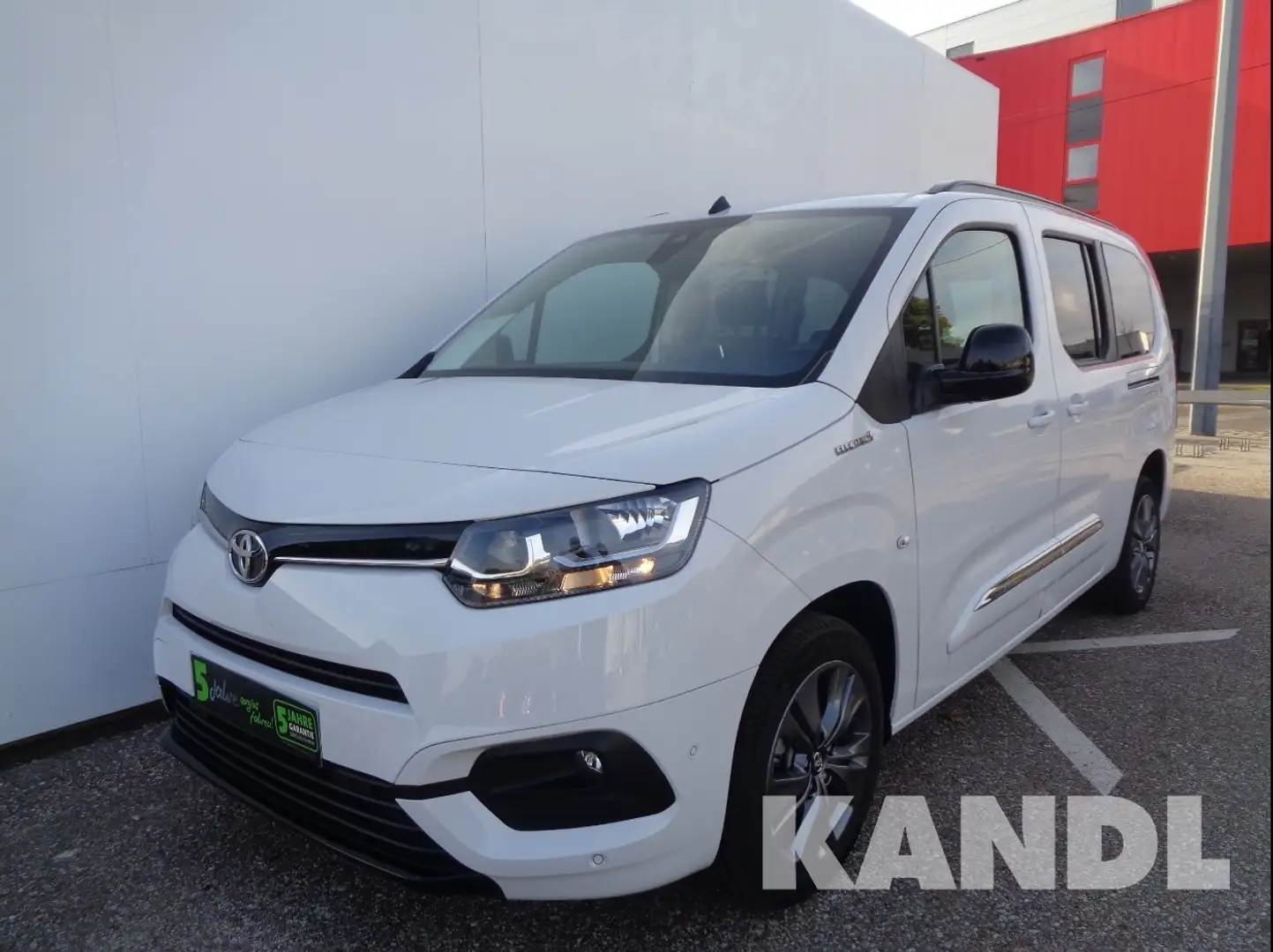 Toyota Proace City Verso L2 Electric 50 kWh Family Weiß - 1