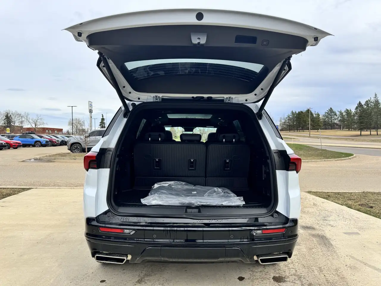 Buick Enclave снимка Buick Enclave