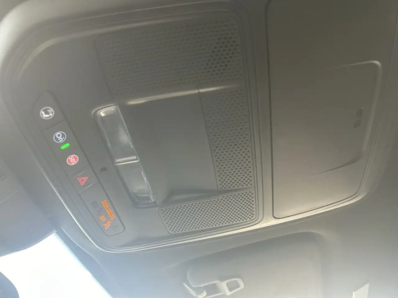 Buick Enclave снимка Buick Enclave