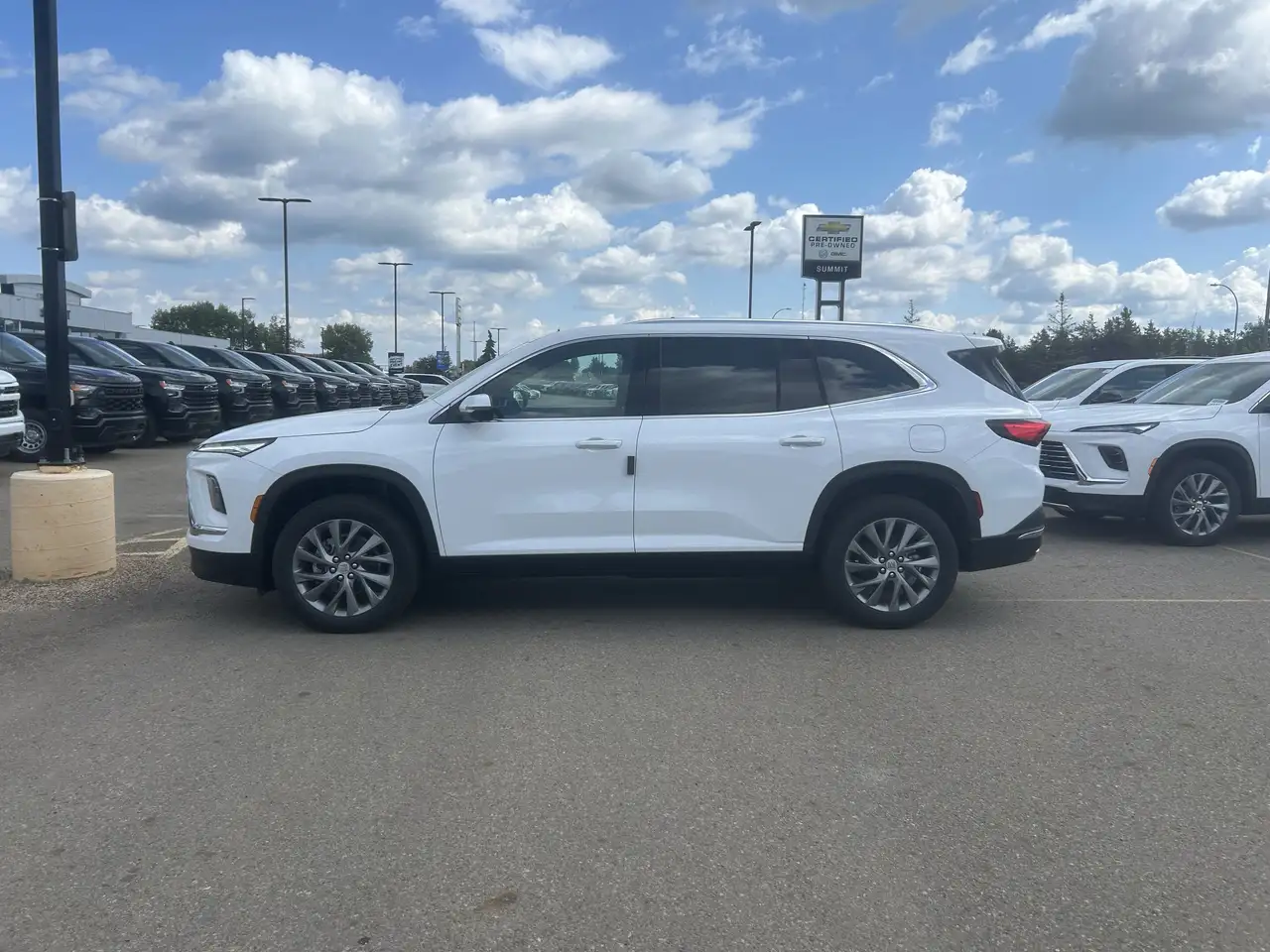 Buick Enclave снимка Buick Enclave