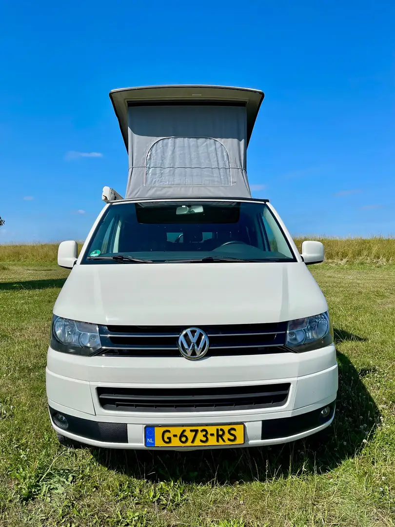 Volkswagen T5 California 2.5 TDI 131pk Wit - 2