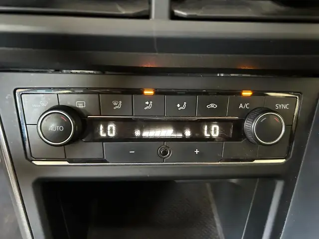 Volkswagen Polo view 13
