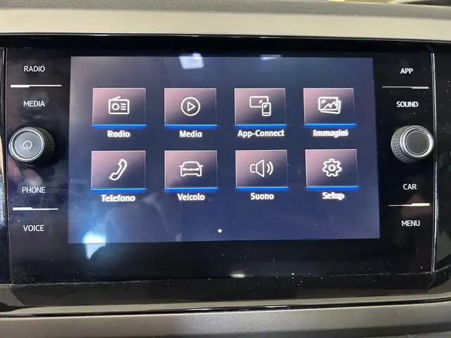 Volkswagen Polo view 11
