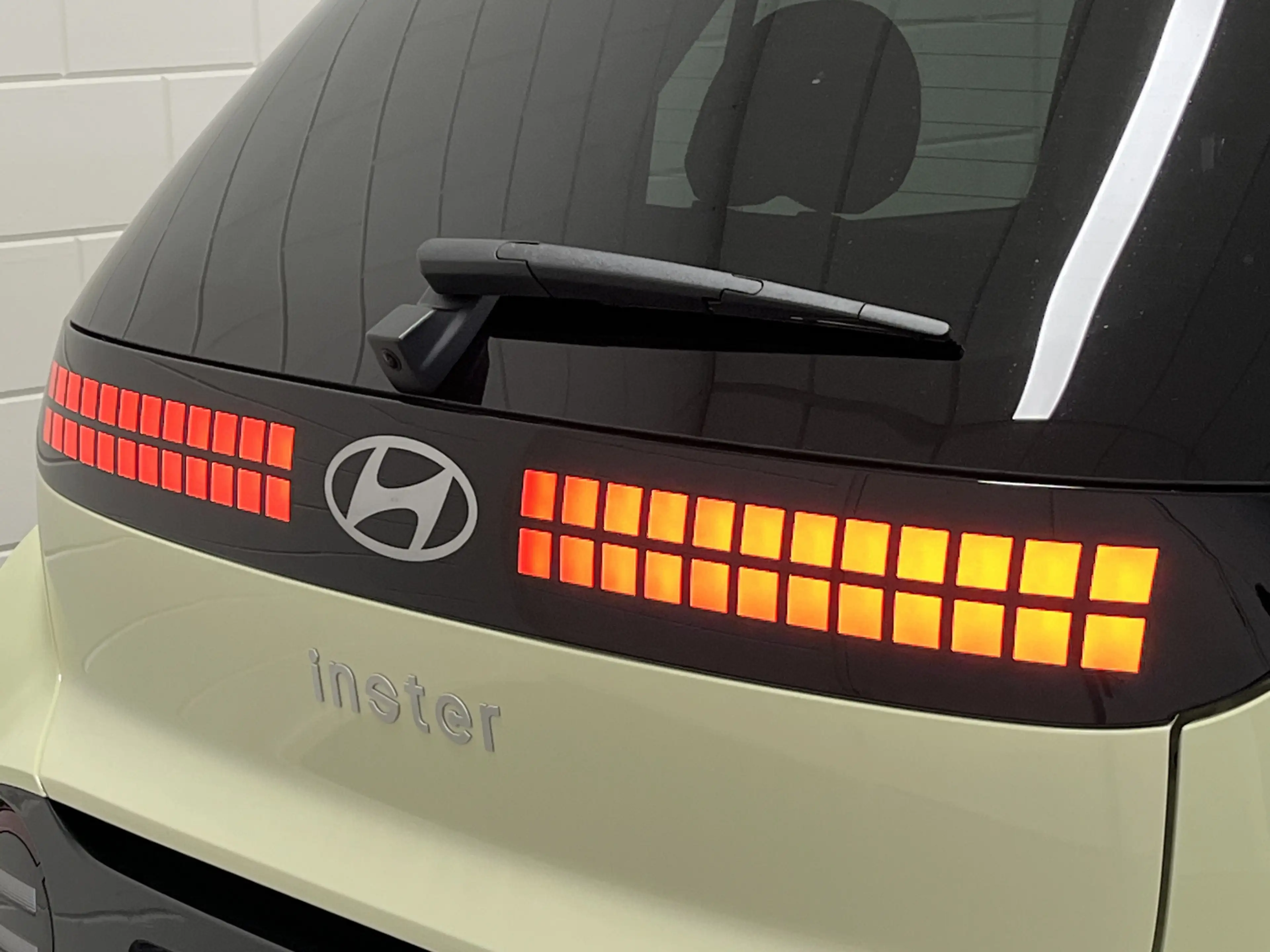 Hyundai Inster Evolve 49 kWh Volledig Elektrisch met Navigatie, C — photo 11