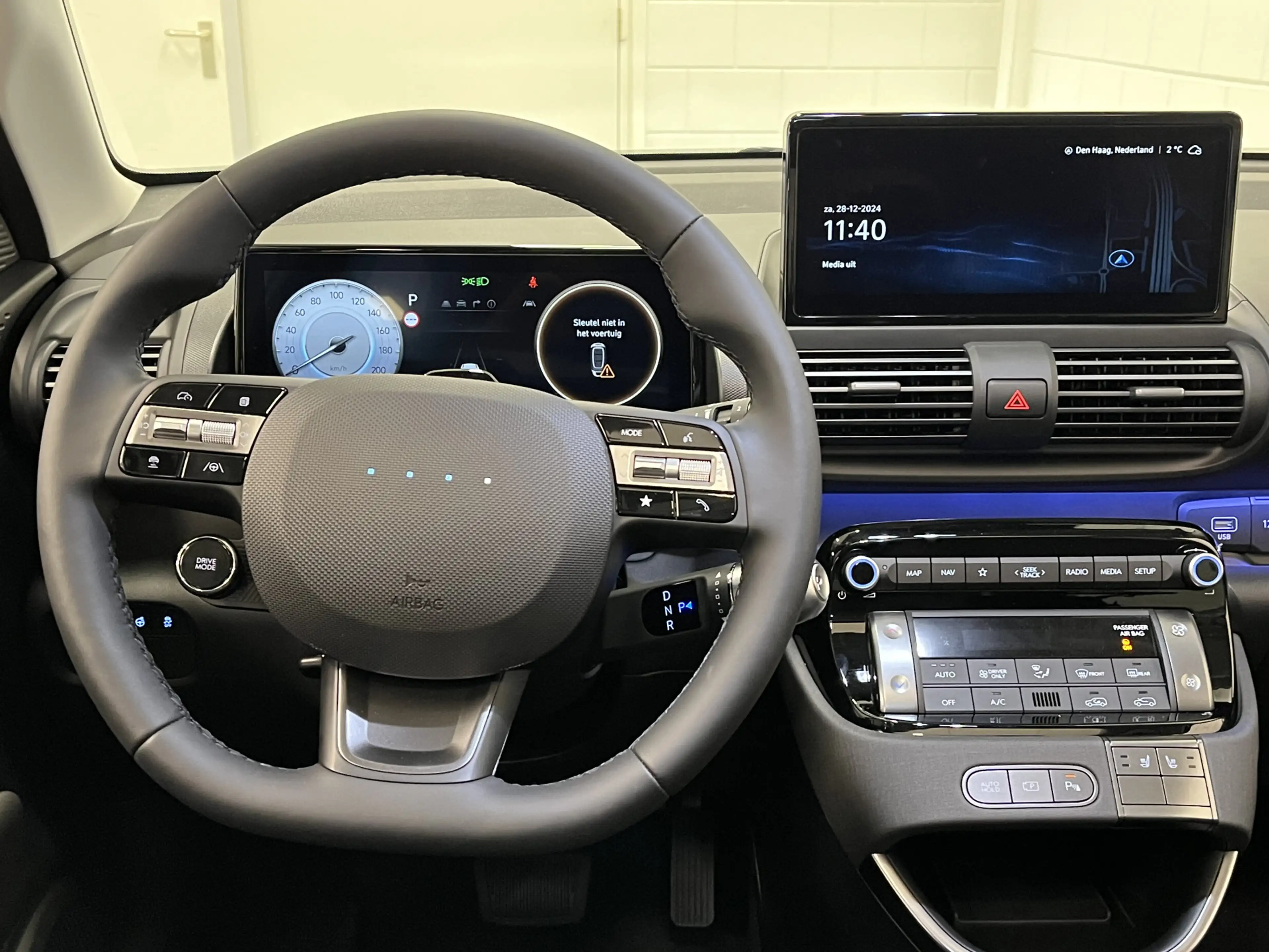 Hyundai Inster Evolve 49 kWh Volledig Elektrisch met Navigatie, C — photo 5