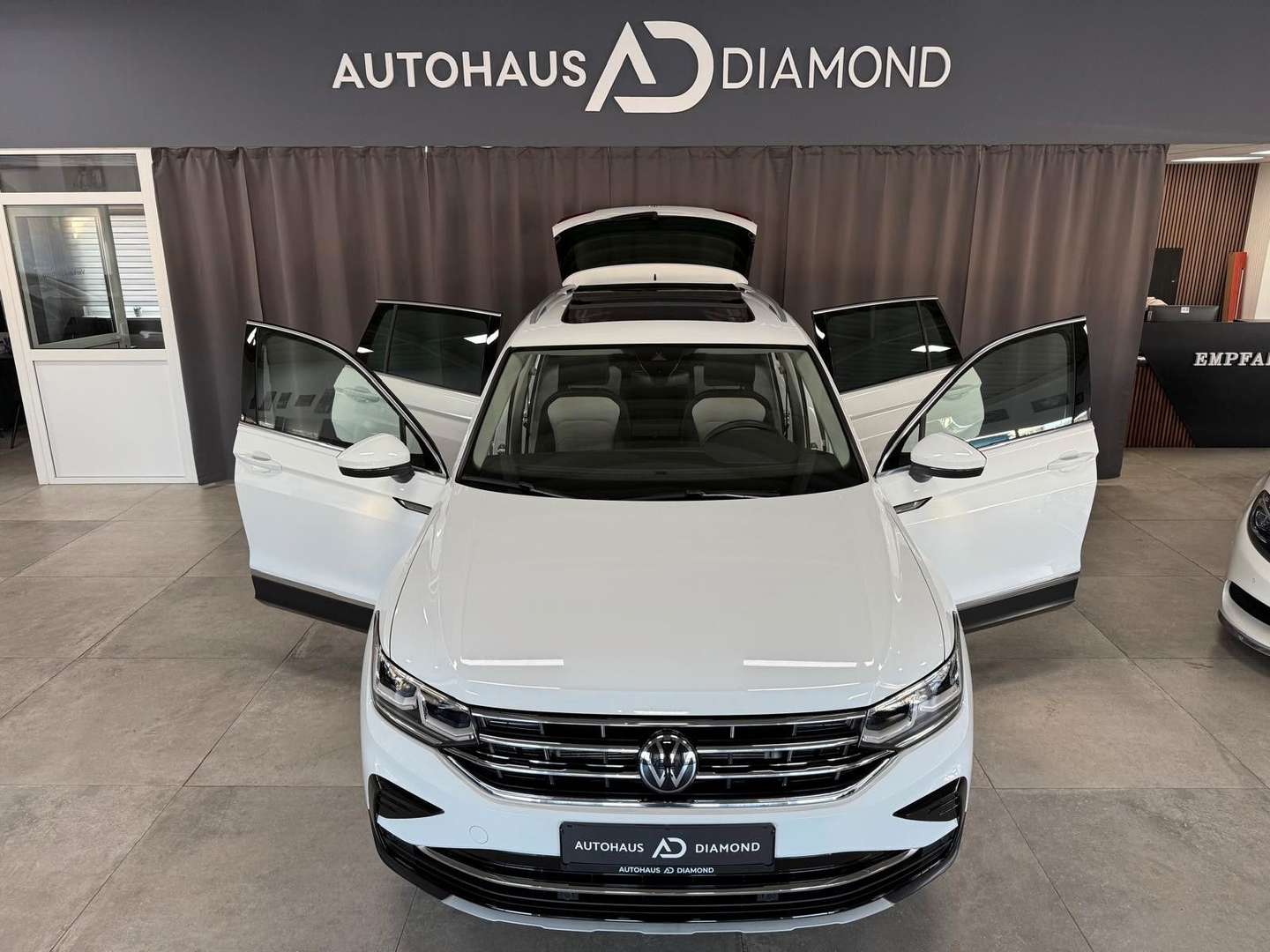 Volkswagen TIGUAN 4Motion Elegance -  - Joinsteer - #3