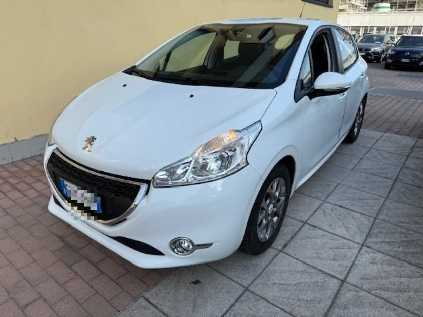 Peugeot 208 1.4 8V HDi 68CV 5p. Active Blanc - 1