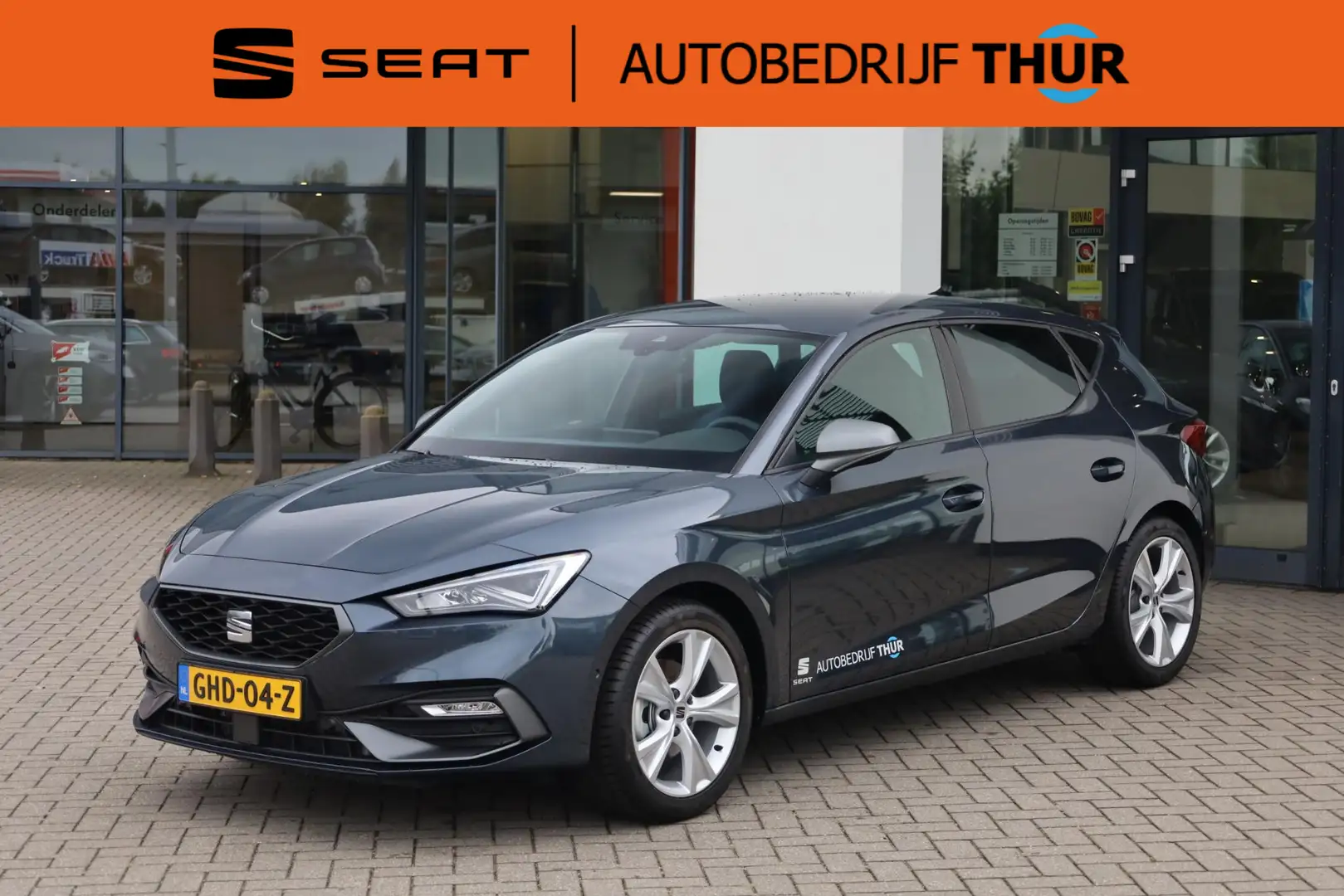 SEAT Leon 1.0 eTSI FR Business Intense 110PK / 81kW, BeatsAu Grijs - 1