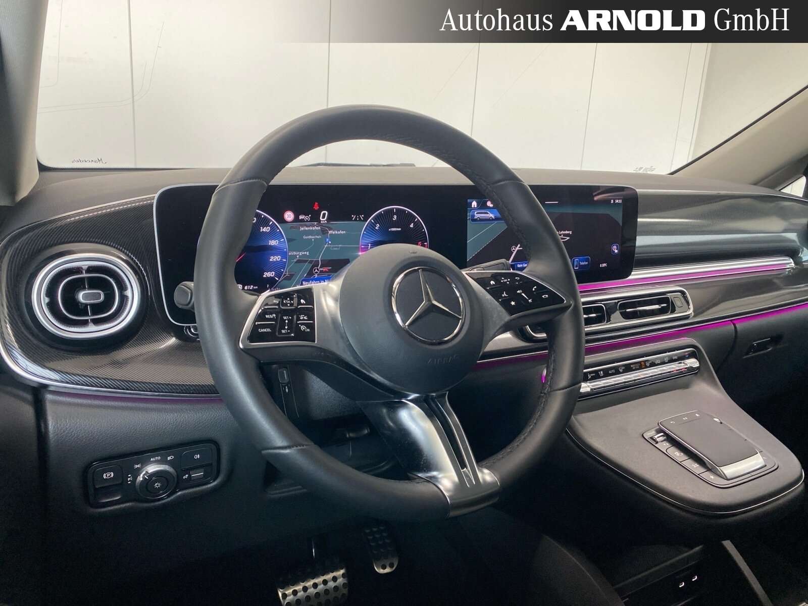 Mercedes-Benz V 220