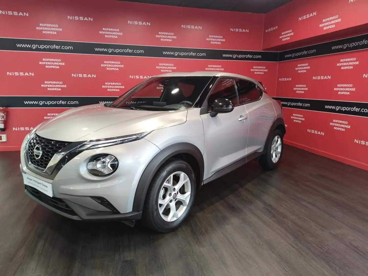 Nissan Juke 1.0 DIG-T Acenta 4x2 117 Plateado - 2