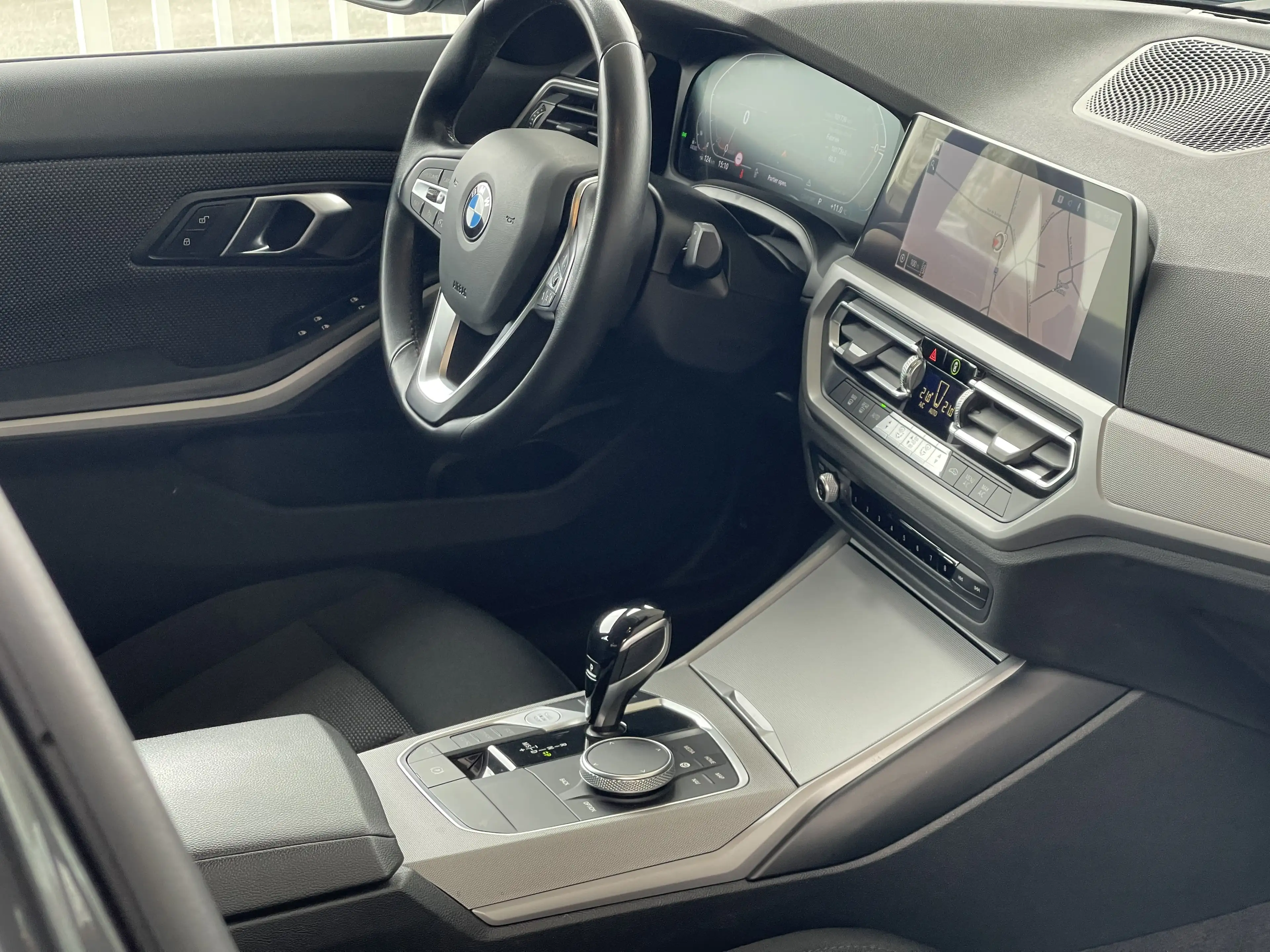 BMW 316 dA MHEV *** GARANTIE + LED + COCKPIT + GPS PRO *** — photo 13