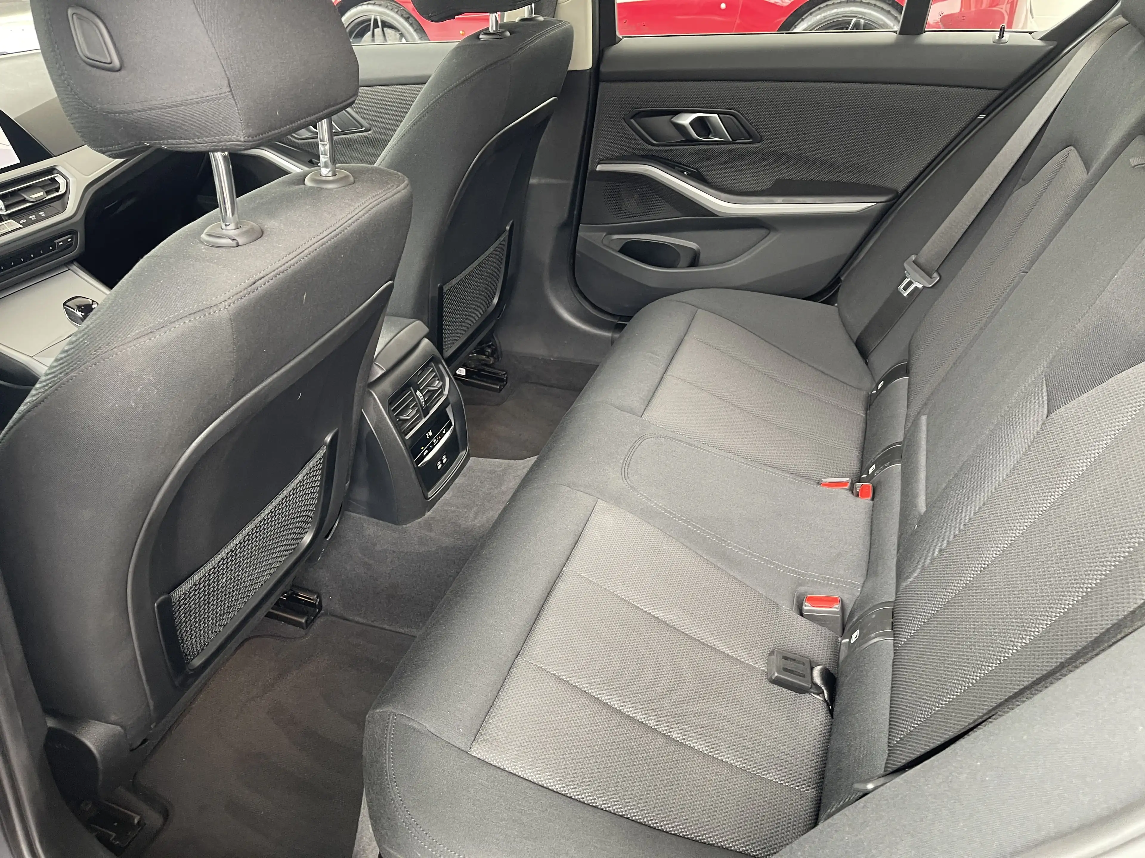 BMW 316 dA MHEV *** GARANTIE + LED + COCKPIT + GPS PRO *** — photo 12