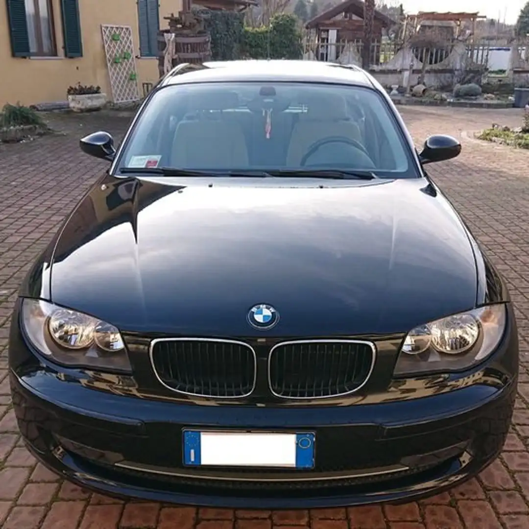 BMW 118 118d 5p 2.0 Attiva 143cv dpf Nero - 1