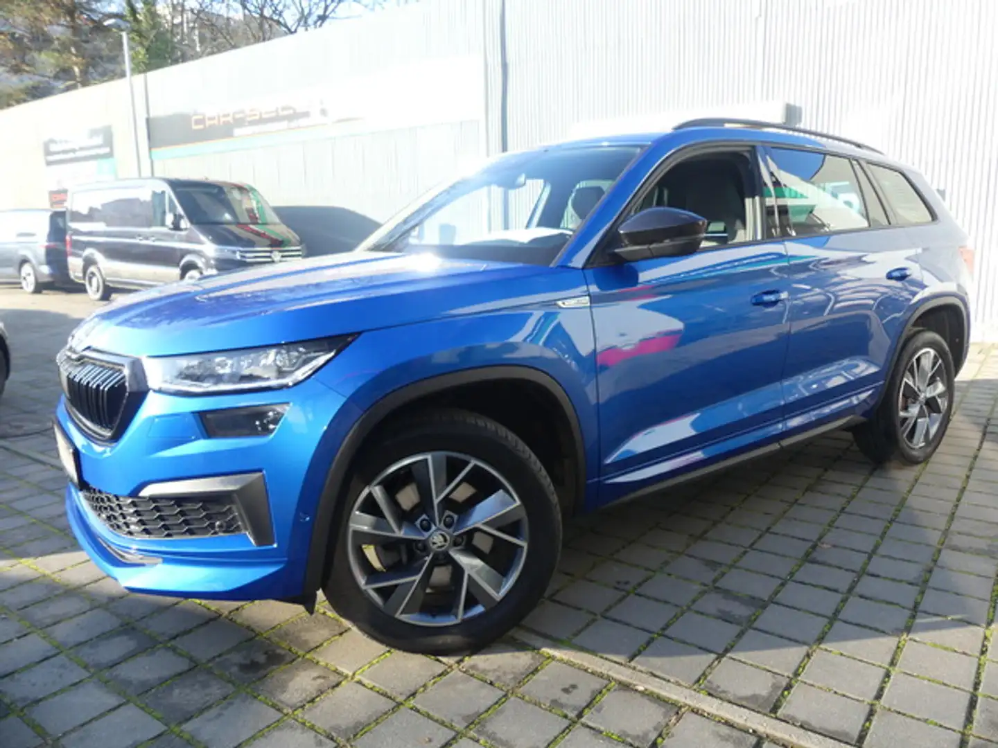 Skoda Kodiaq 2.0 TDI 4x4 Sportline S-SITZE/LED/AHK/ACC Bleu - 2