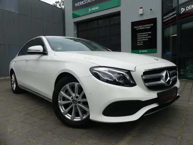 Mercedes-Benz E 220 d Limousine AVANTGARDE LED/KAM/TOTWIN/17"