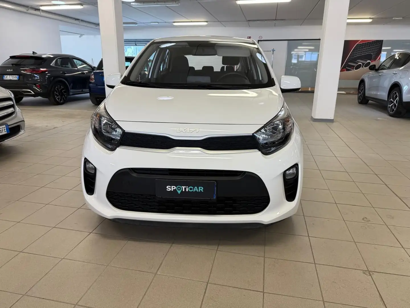 Kia Picanto 1.0 12V 5 porte Urban Bianco - 2
