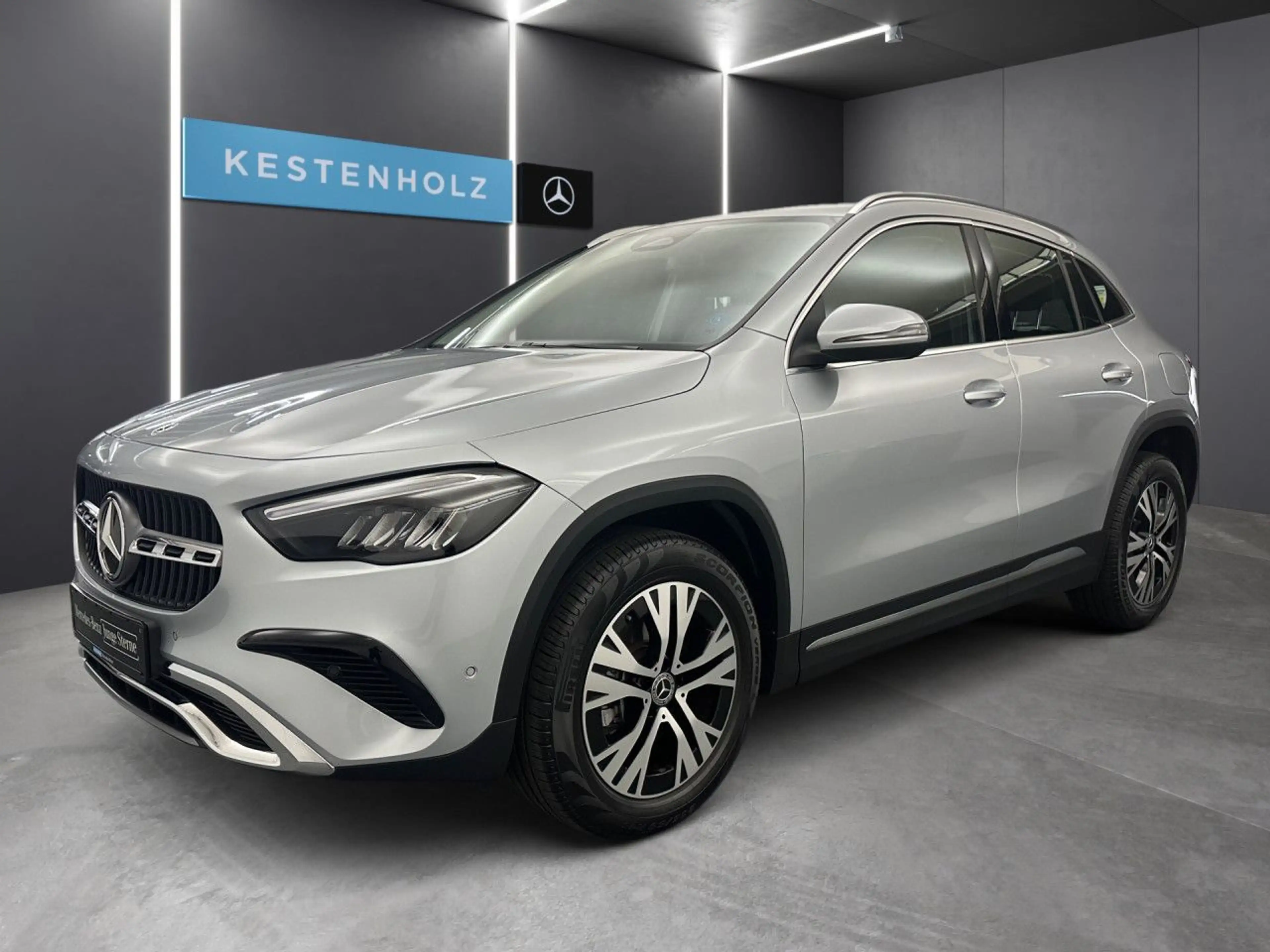Mercedes-Benz GLA 180 Progressive KAMERA+LANEASSIST+SHZ+DAB — photo 2