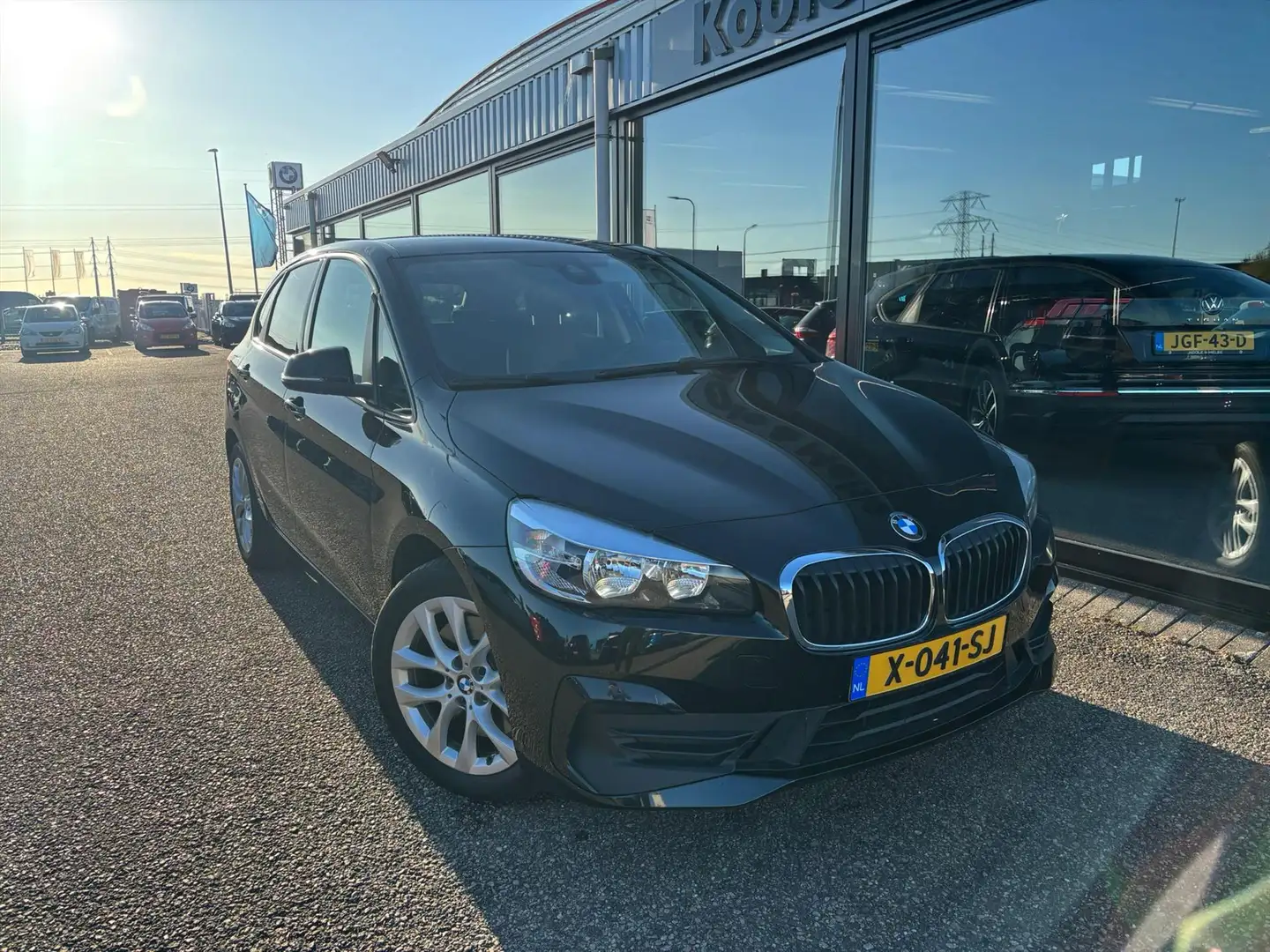 BMW 225 2-Serie Active Tourer (f45) 225xe 224pk iPerforman Noir - 2