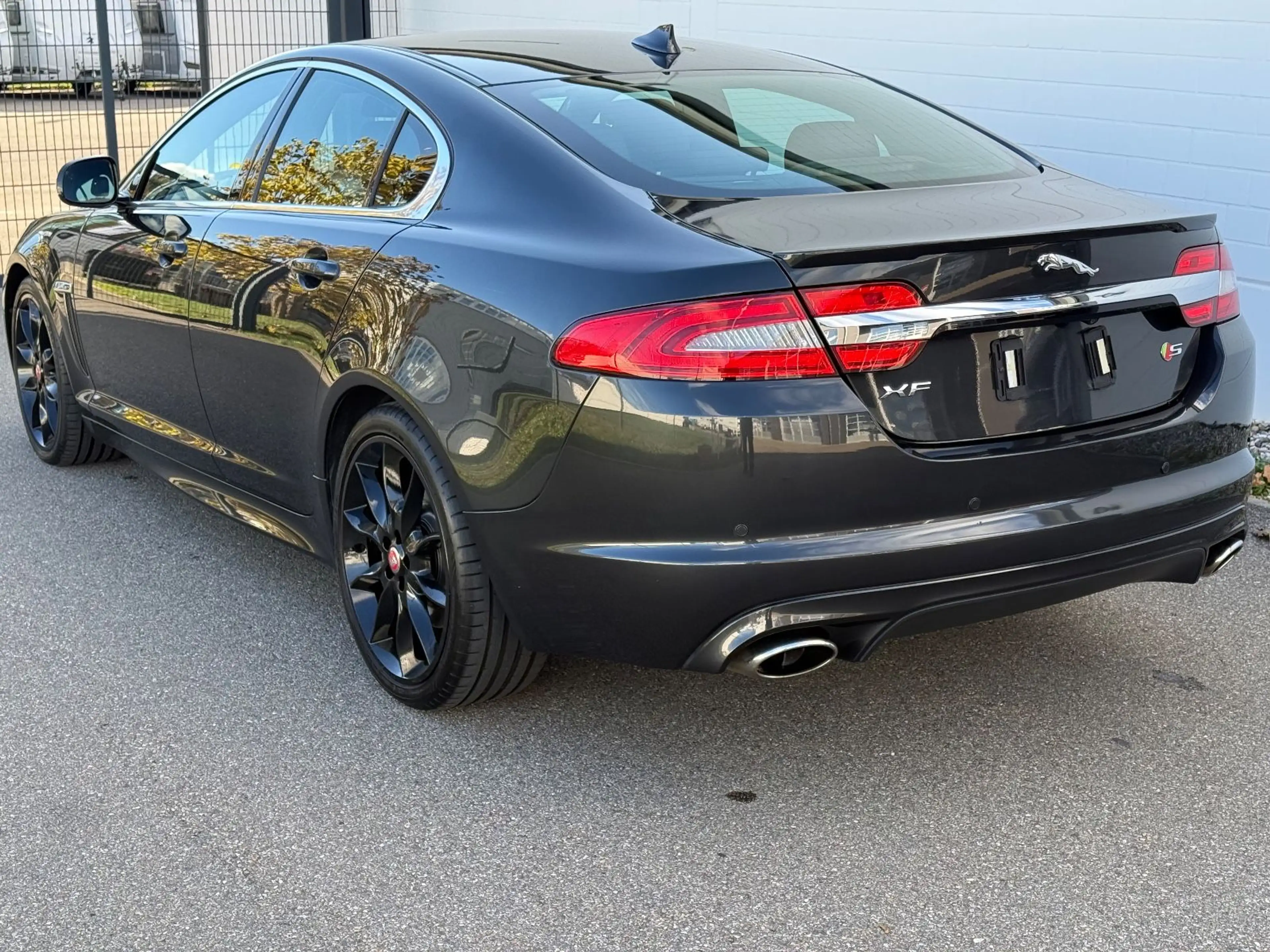 Jaguar XF 3.0 V6 Diesel — photo 11