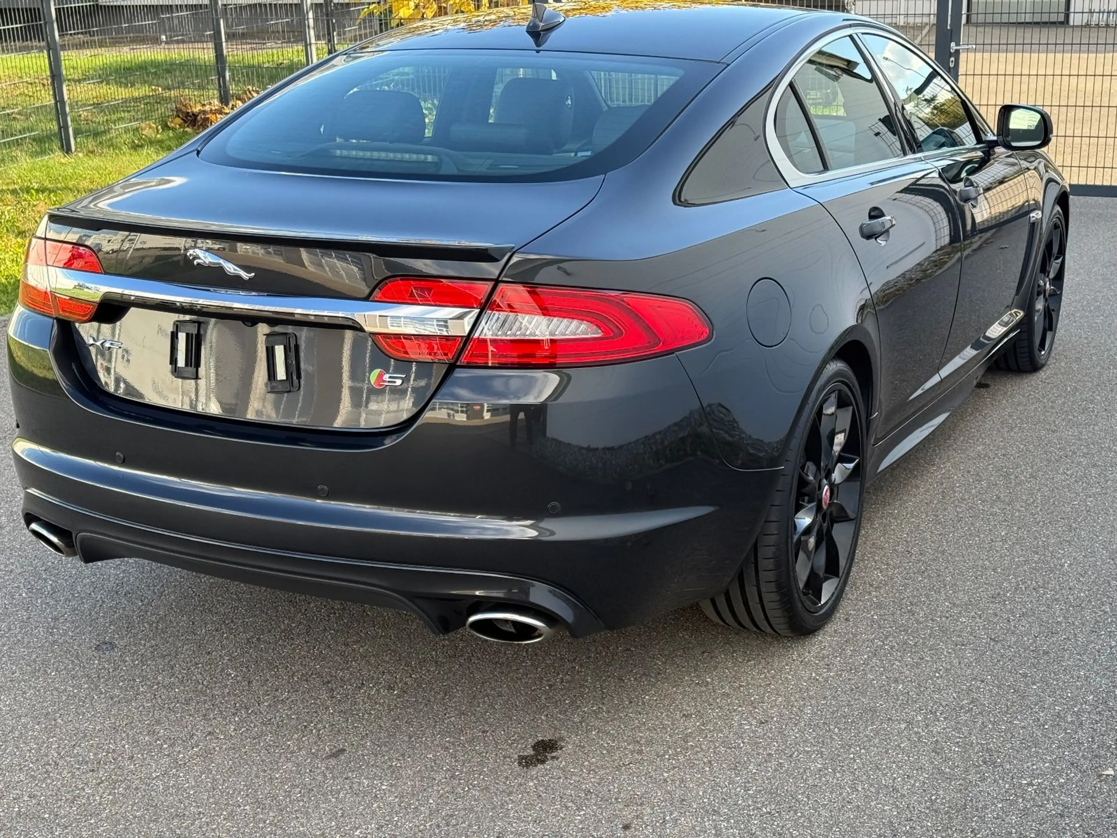 Jaguar XF 3.0 V6 Diesel — photo 3