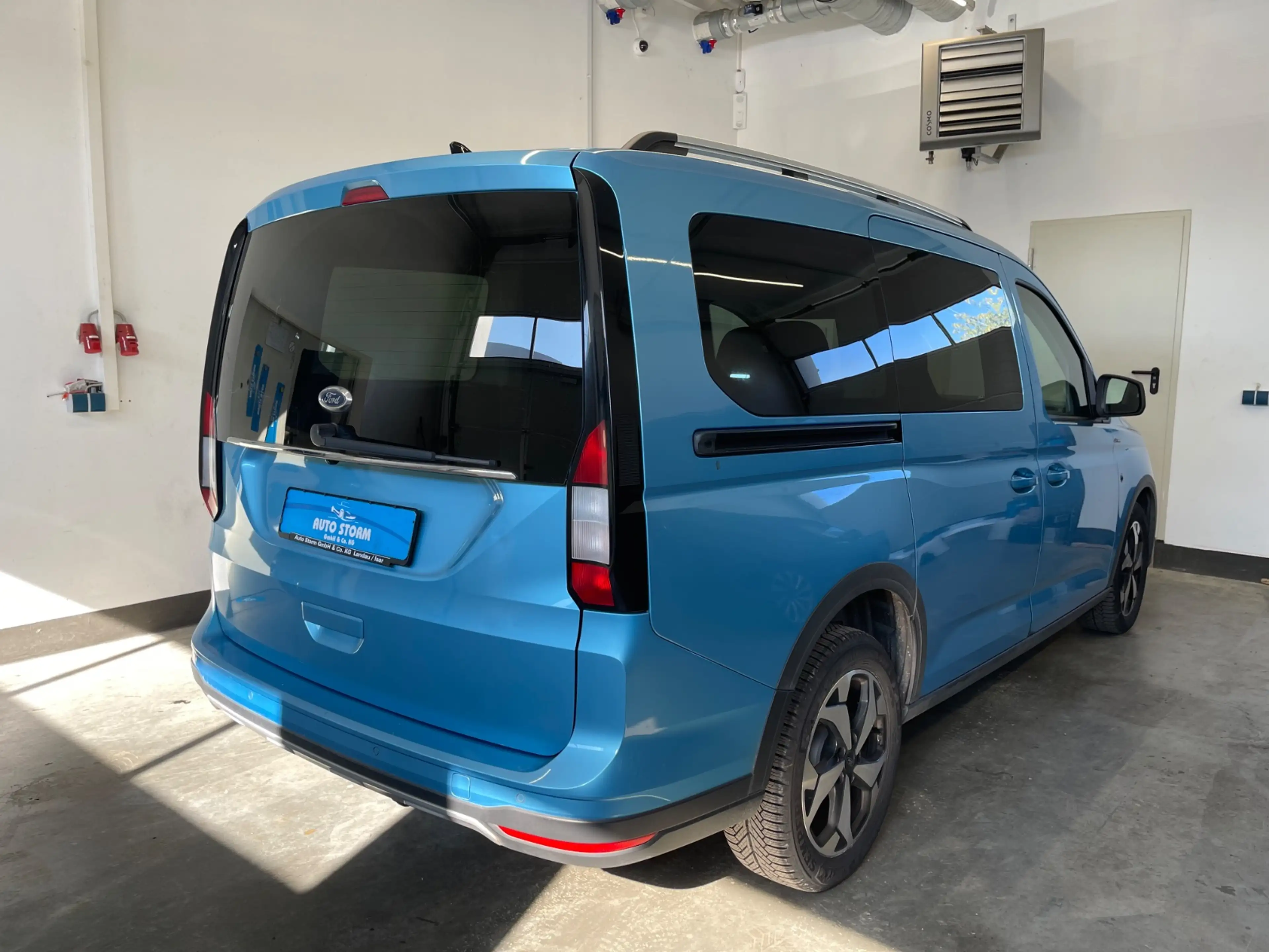 Ford Tourneo Connect 2.0 EcoBlue Grand Active*LED*R-KAM*1-HAND* LED+SHZ — photo 6