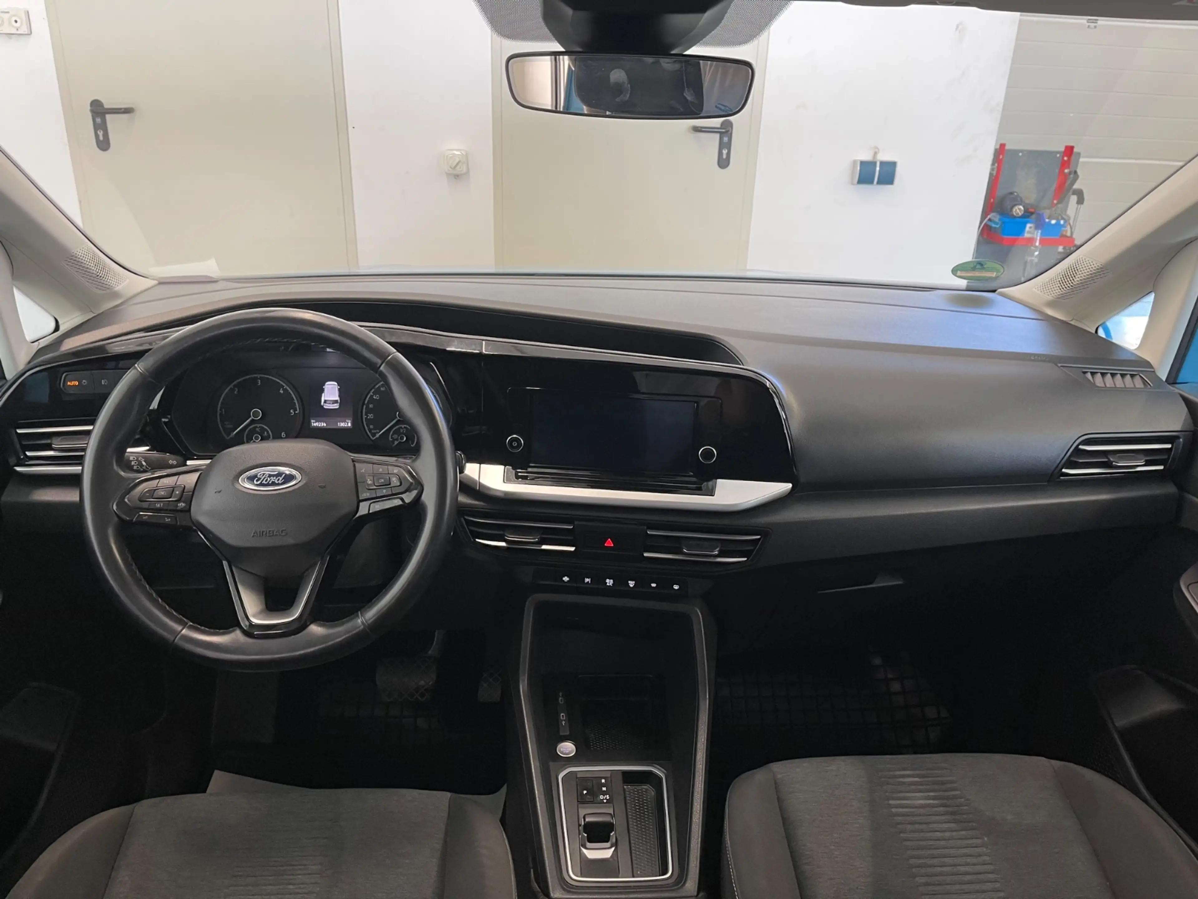 Ford Tourneo Connect 2.0 EcoBlue Grand Active*LED*R-KAM*1-HAND* LED+SHZ — photo 15