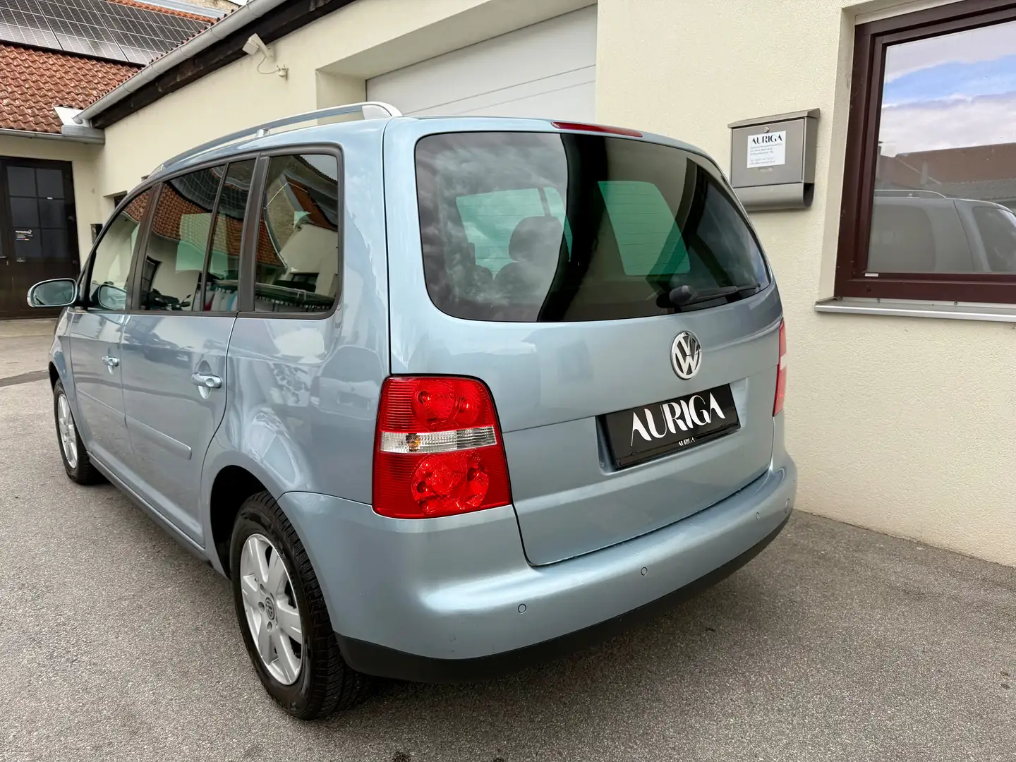 Volkswagen Touran Highline ***Erstbesitz***Schiebedach*** Silber - 2
