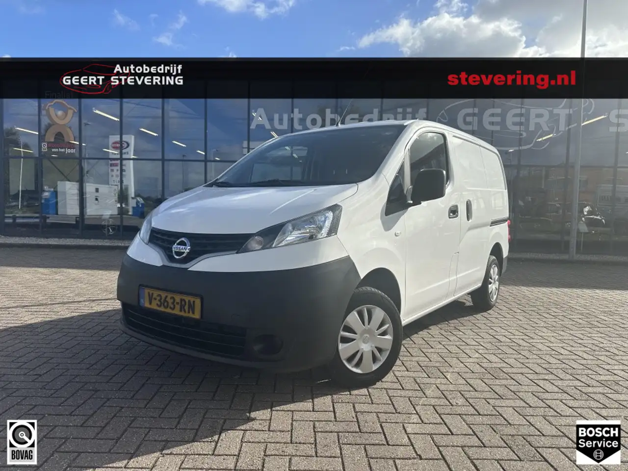 Nissan NV200