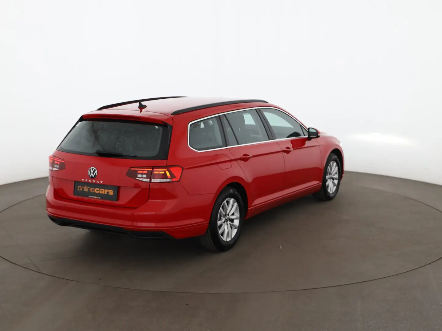 Volkswagen Passat Variant 2.0 TDI Business Aut LED RADAR NAV Rot - 2