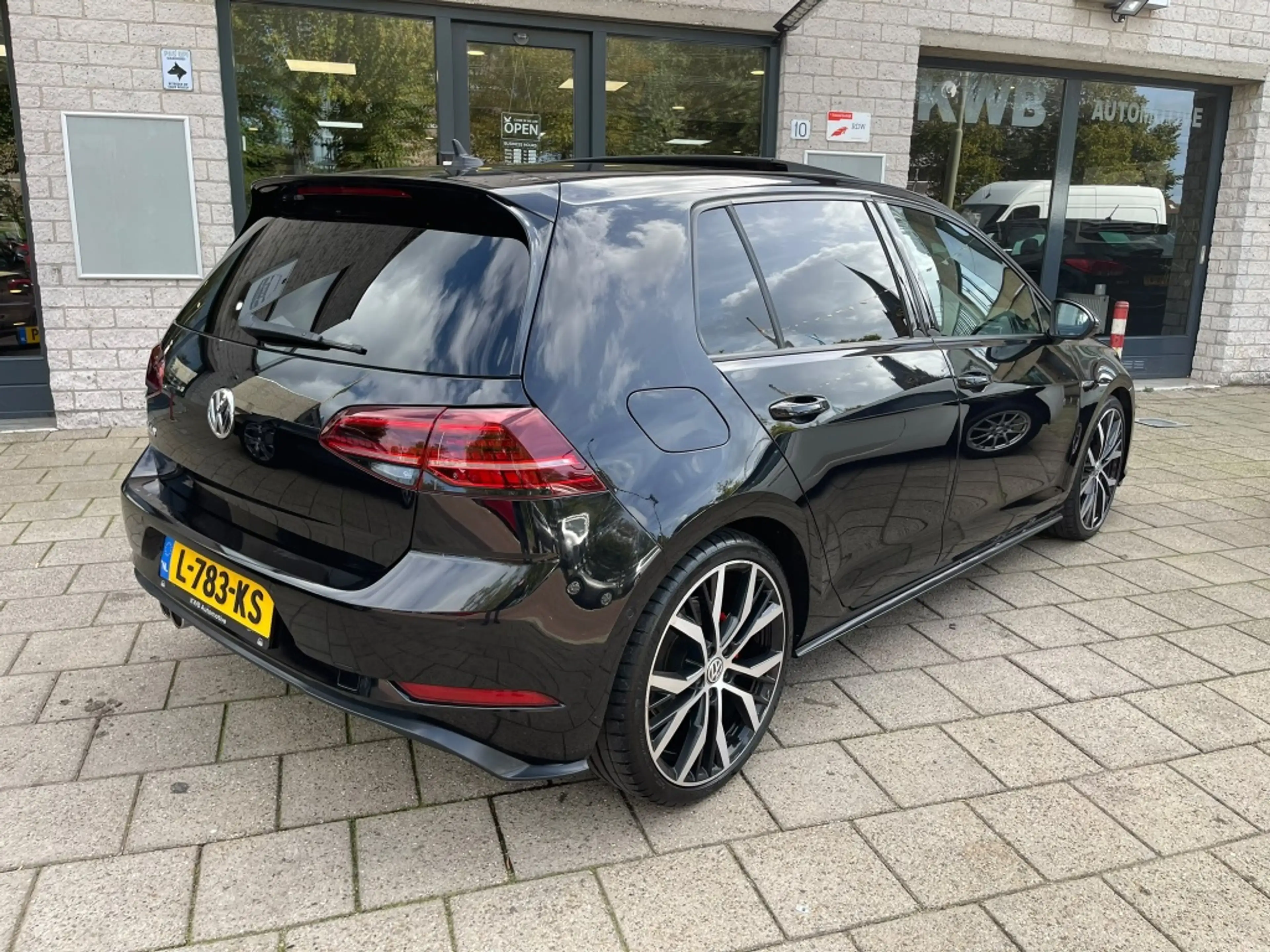 Volkswagen Golf GTD 2.0 TDI Leer Pano Dynaudio Facelift LED — photo 4
