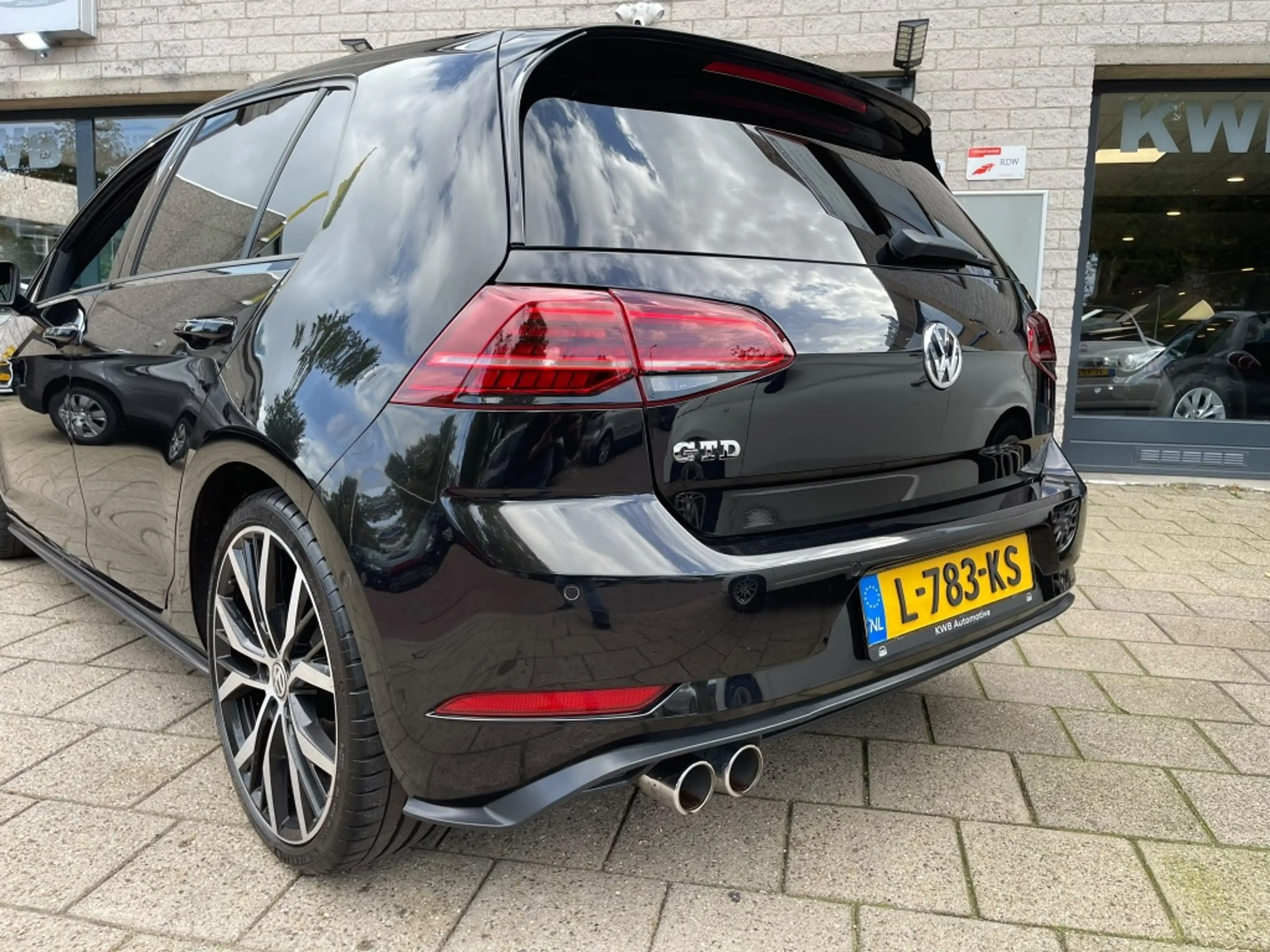 Volkswagen Golf GTD 2.0 TDI Leer Pano Dynaudio Facelift LED — photo 9