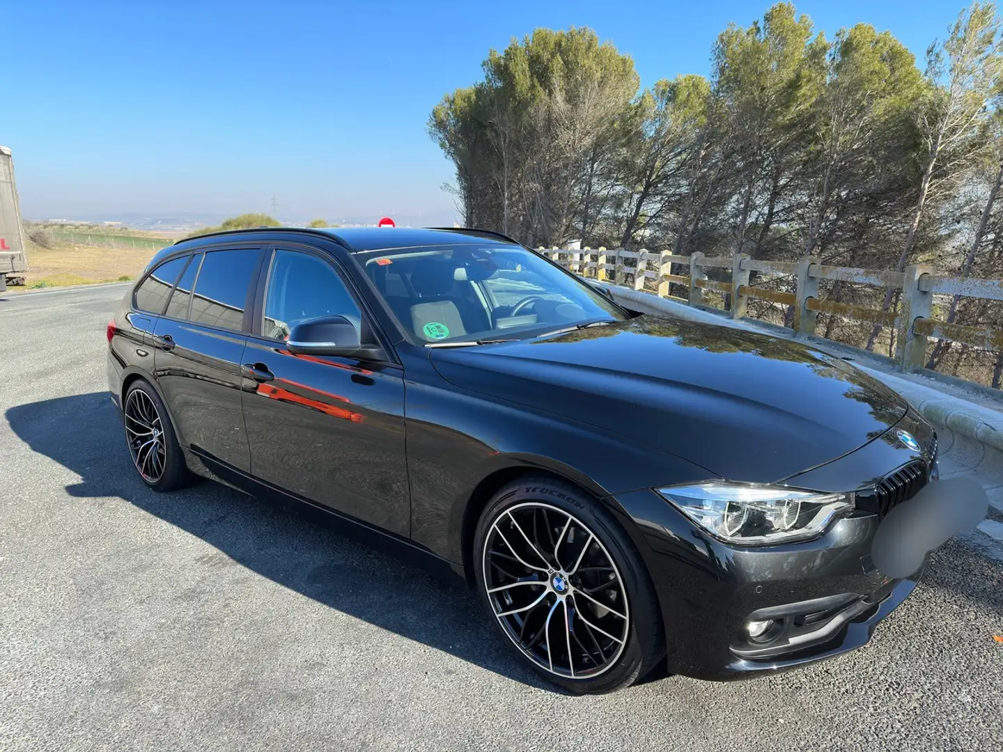 BMW 320 320dA Touring EfficientDynamics (4.75) - 1